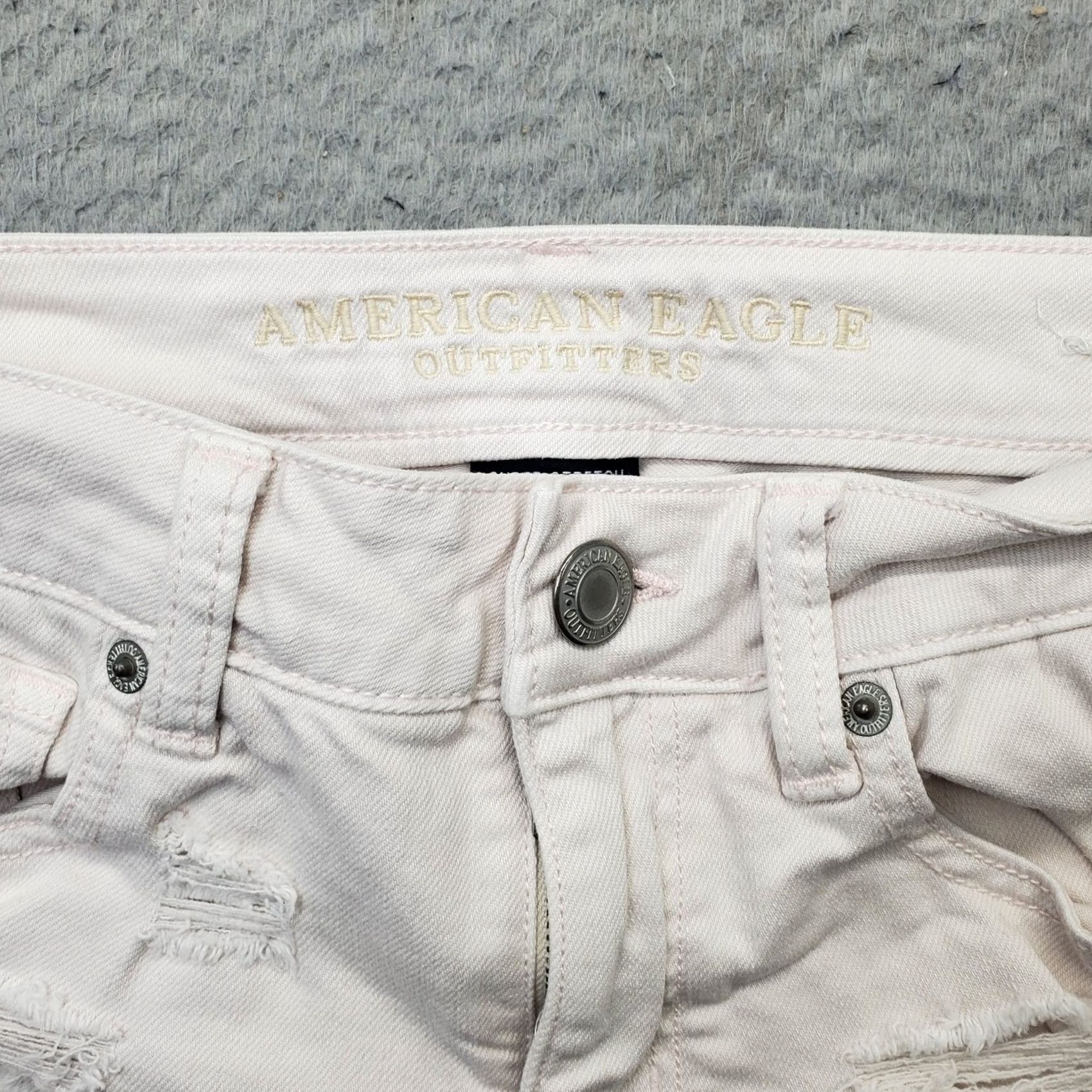 American Eagle Outfitters VINTAGE American Eagle Shorts Womens Size 6 Pink Denim Distressed Frayed Hem Cut-Off Size 30" / US 8 / IT 44 - 3 Thumbnail