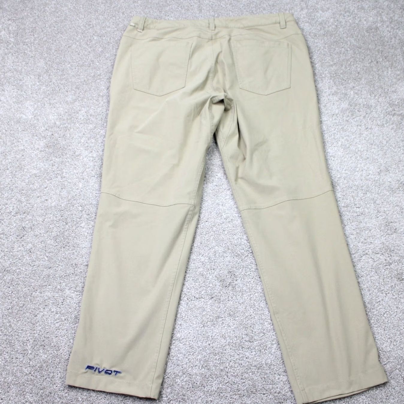 Lululemon Lululemon Pants Men 34x28 Beige Classic Warpstreme Straight Leg Chino 5-Pocket Shirt? Size US 34 / EU 50 - 6 Thumbnail