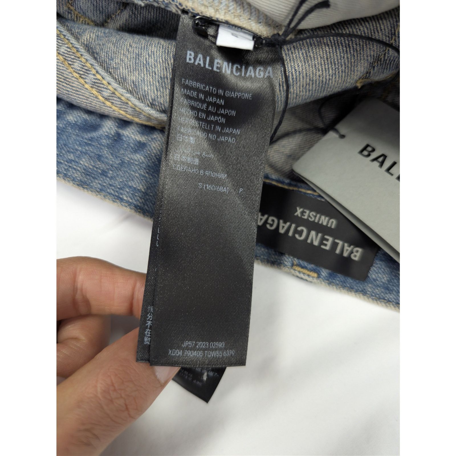 Balenciaga o1rshd1 Unisex Organic Selvedge Denim Flared Pants in Blue Size US 30 / EU 46 - 16 Thumbnail