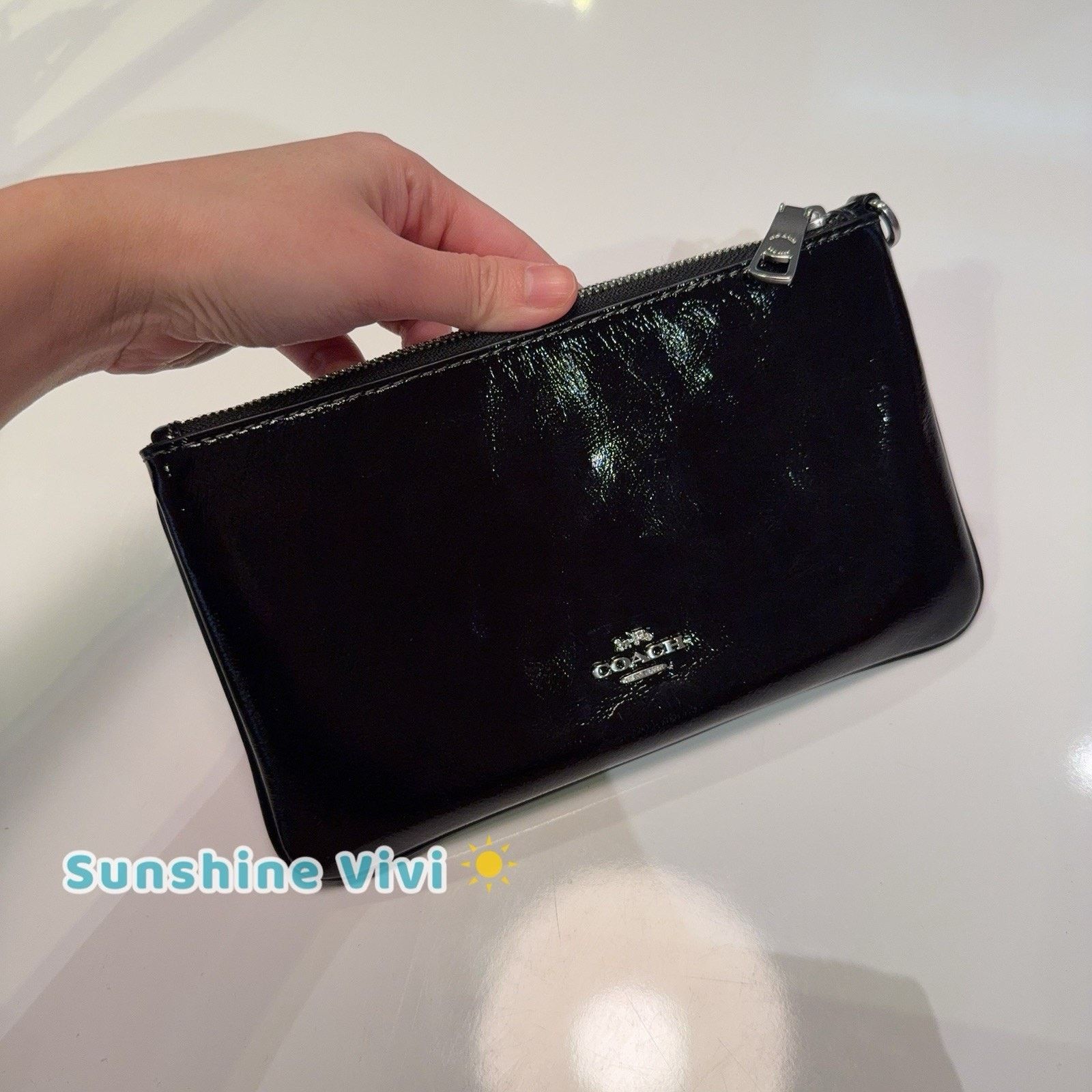Coach NWT Coach Ashton Wristlet Shiny leather CDY04 Silver/Black Size ONE SIZE - 4 Thumbnail