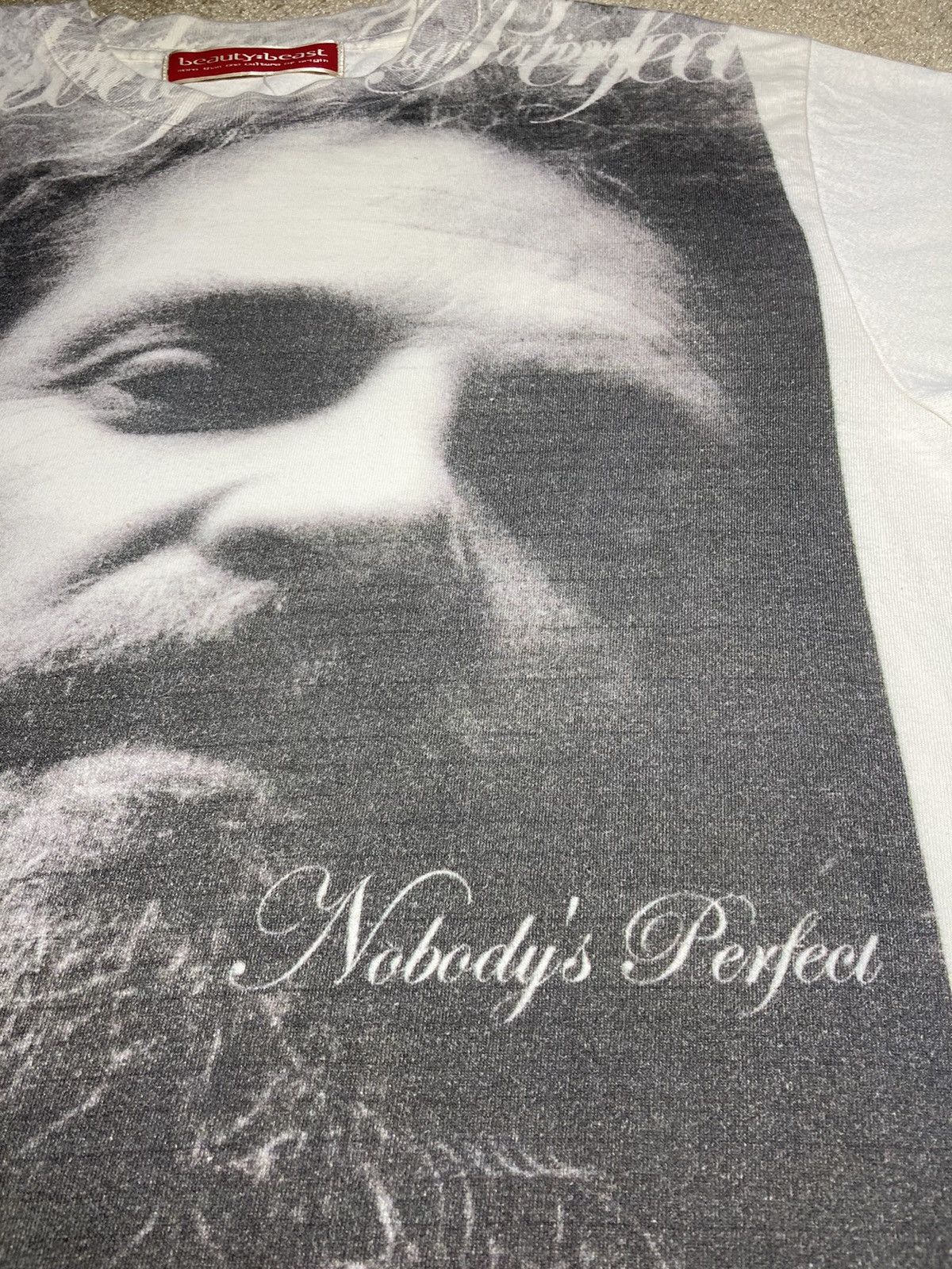 20471120 × Beauty Beast × Japanese Brand 2000 Beauty:Beast Nobody’s Perfect Man Face Tee 90s Script Size US L / EU 52-54 / 3 - 5 Thumbnail