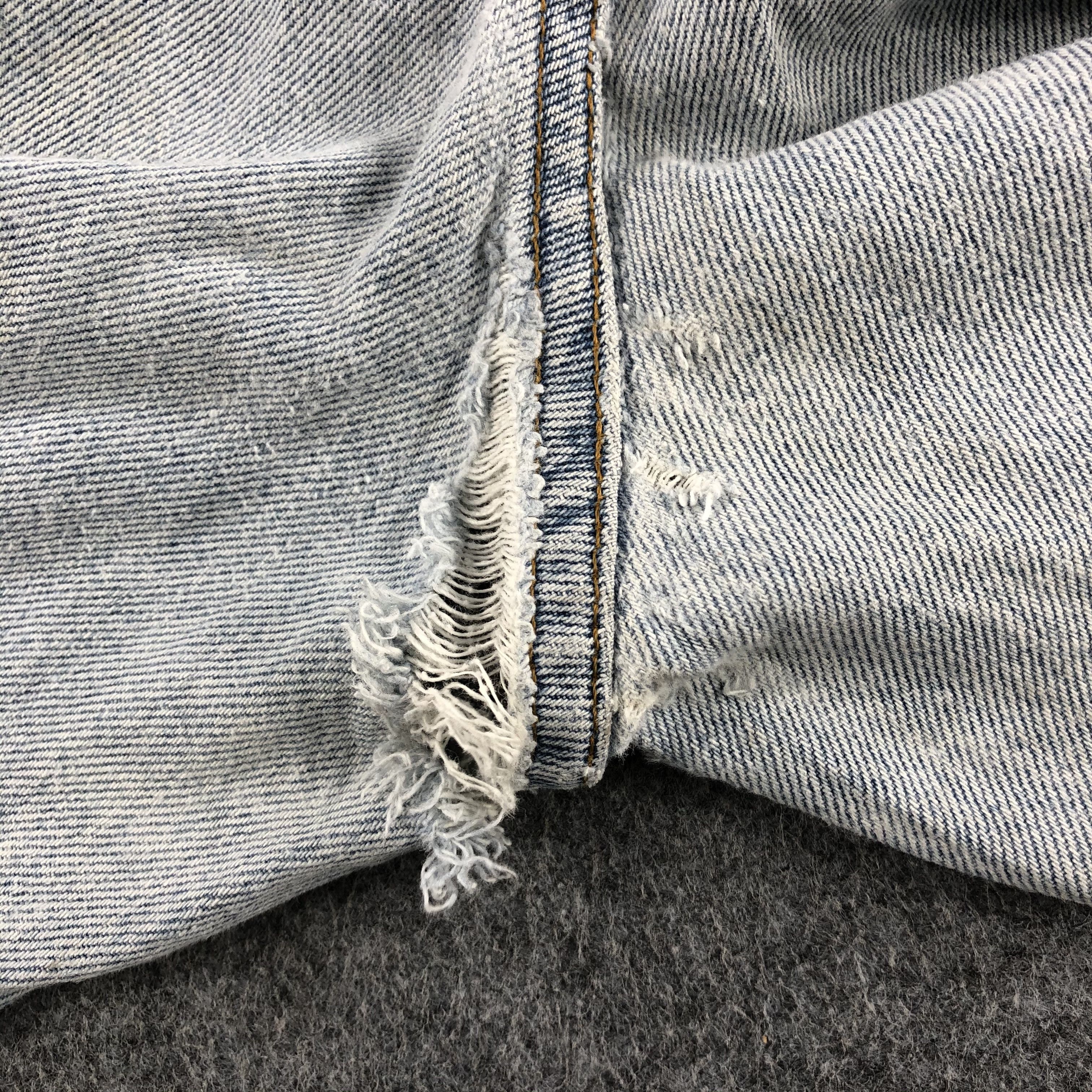 Levi's 90s Vintage Light Wash Levis 550 Jeans-J1684 Size US 39 - 10 Thumbnail
