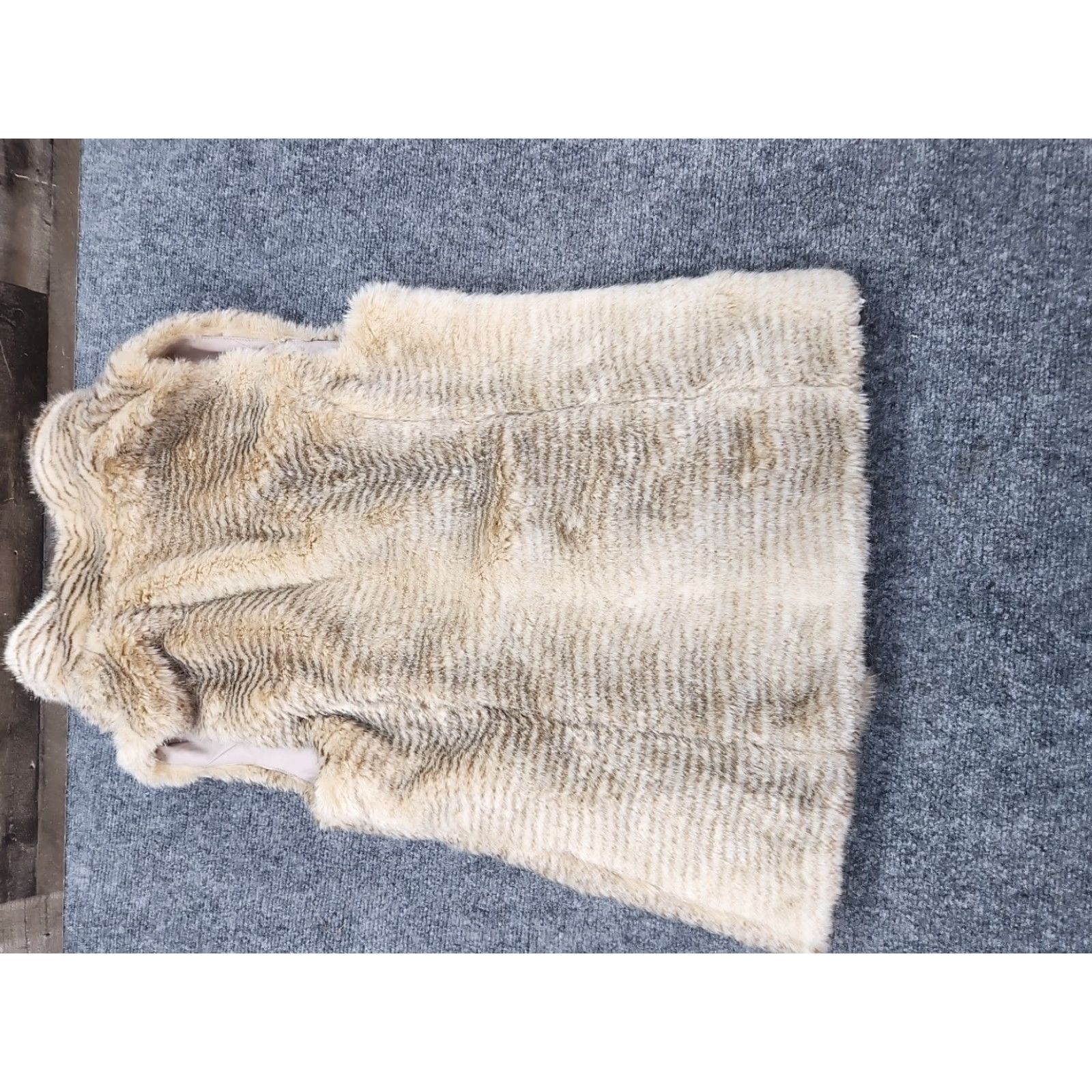 Vintage WOMAN Vest Women's Faux Fur Vest Medium Brown M Regular Sleeveless Hook & Eye Winter Casual Workwear Brown Vintage No Size M / US 6-8 / IT 42-44 - 6 Thumbnail