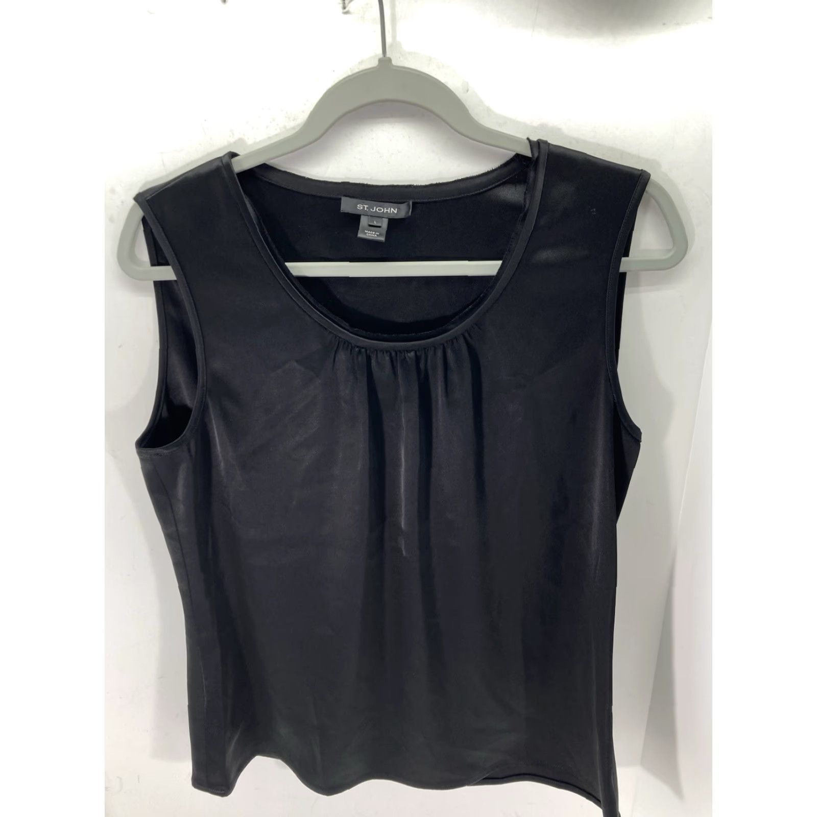 Vintage St John Tank Shirt Women Large Black Sleeveless Pullover Triacetate Stretch Tank Shirt Women Large Black Sleeveless Pullover 90s? Size L / US 10 / IT 46 - 2 Thumbnail