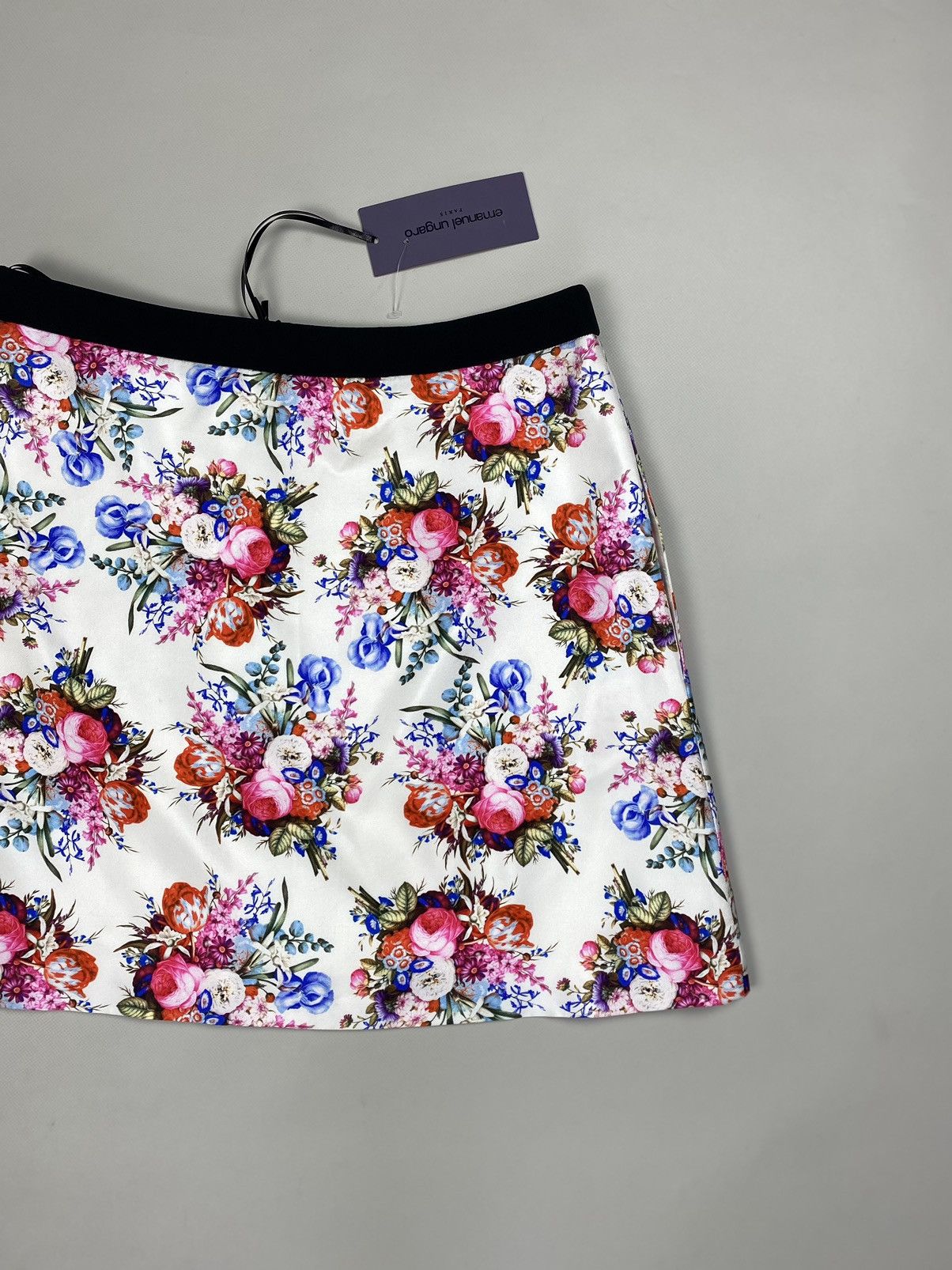 Emanuel Ungaro BNWT! Emanuel Ungaro ladies silk floral patterns skirt Size 28" / US 6 / IT 42 - 20 Thumbnail