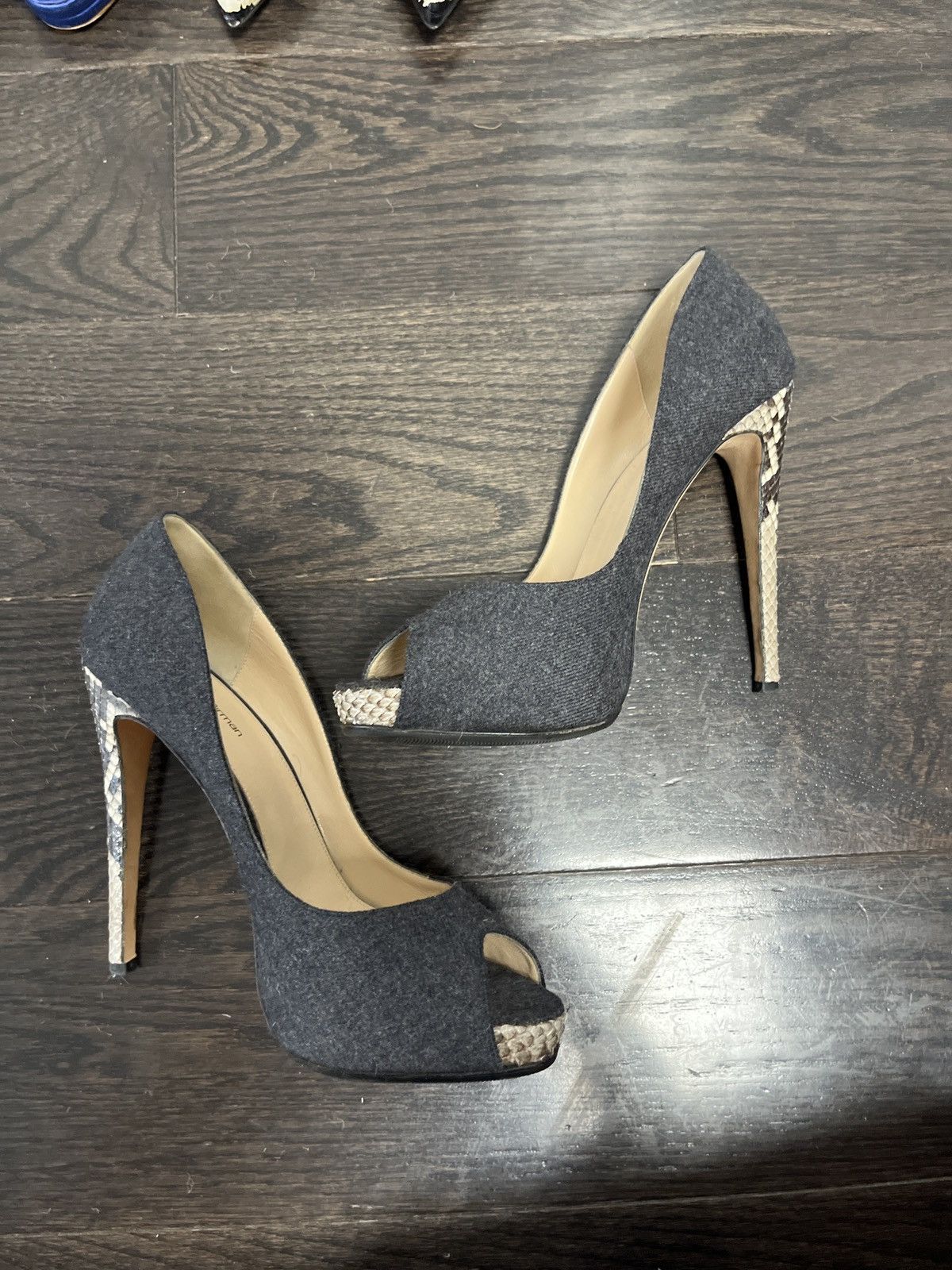 Alexandre Birman Alexandre Birman Wool Heels with Snakeskin Heel Size US 9 / IT 39 - 1 Thumbnail