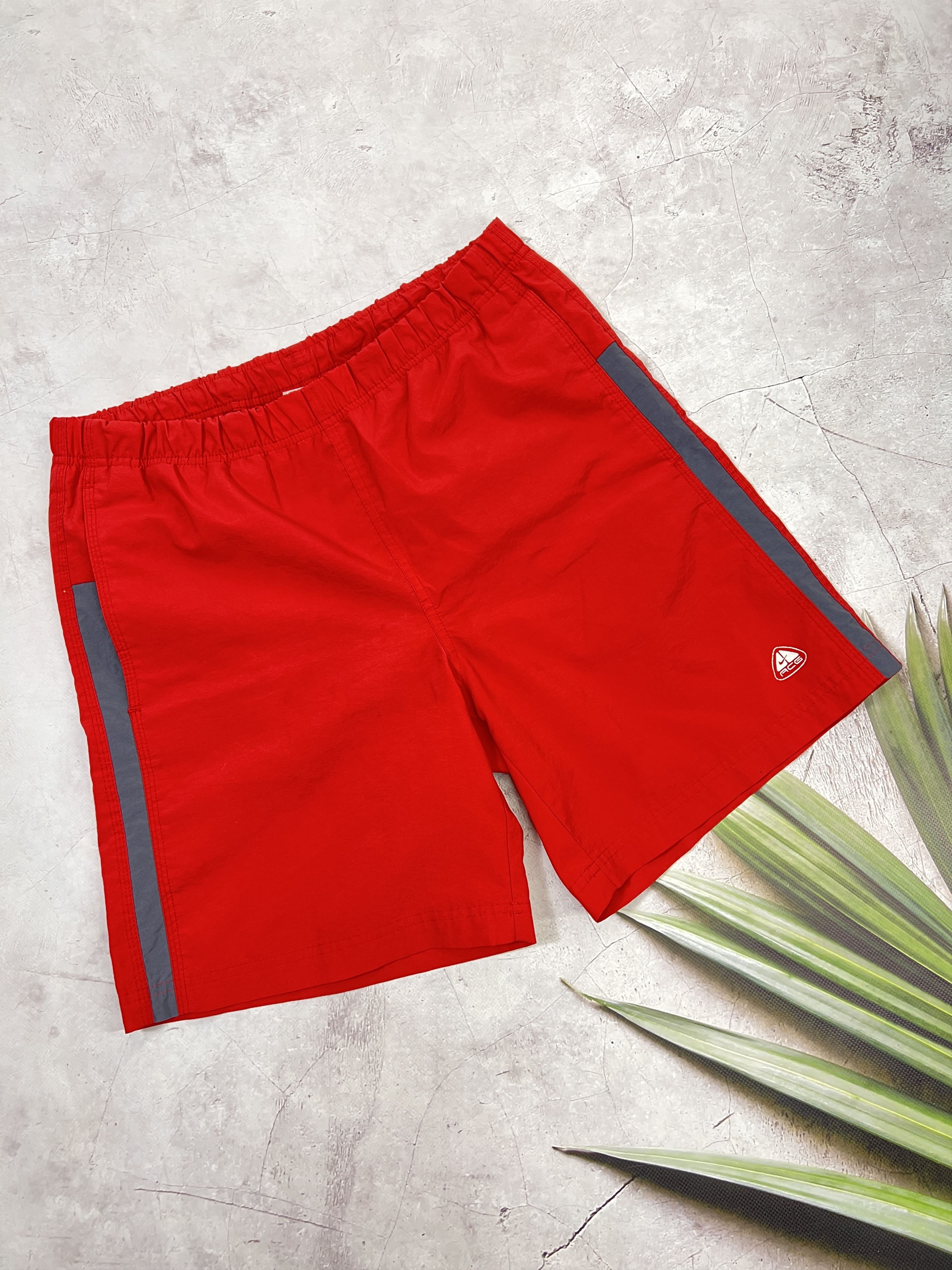 Nike × Nike ACG × Vintage Vintage Nike ACG Shorts Swim Trunks Size US 30 / EU 46 - 1 Thumbnail