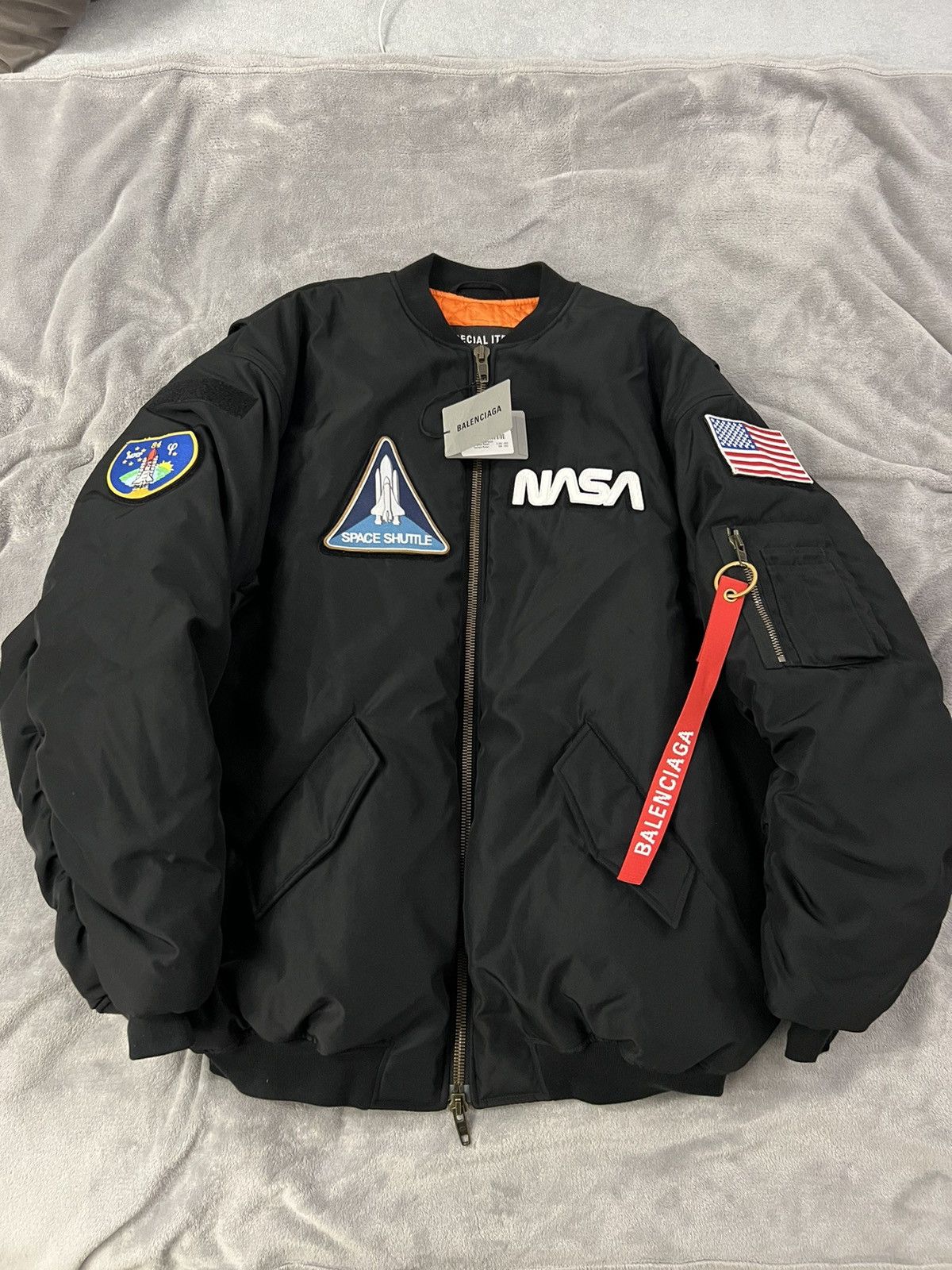 Balenciaga Balenciaga NASA bomber jacket Size US L / EU 52-54 / 3 - 8 Thumbnail