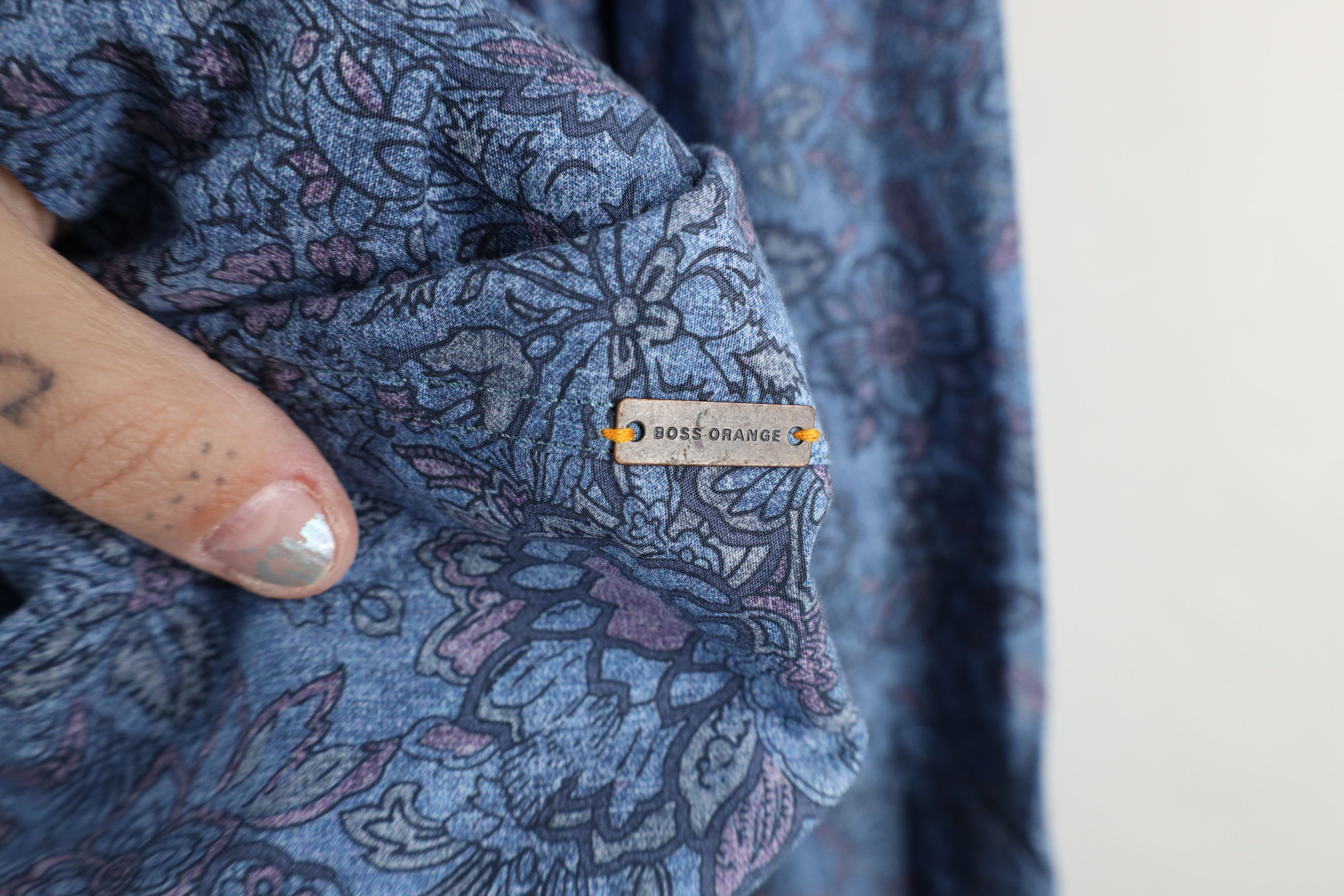 Hugo Boss × Vintage Hugo Boss Fit Rainbow Paisley Flower Collared Button Shirt Size US XL / EU 56 / 4 - 10 Thumbnail