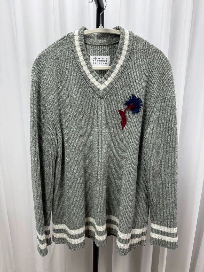 Maison Margiela Maison Margiela V-Neck Sweater Size US M / EU 48-50 / 2 - 1 Thumbnail