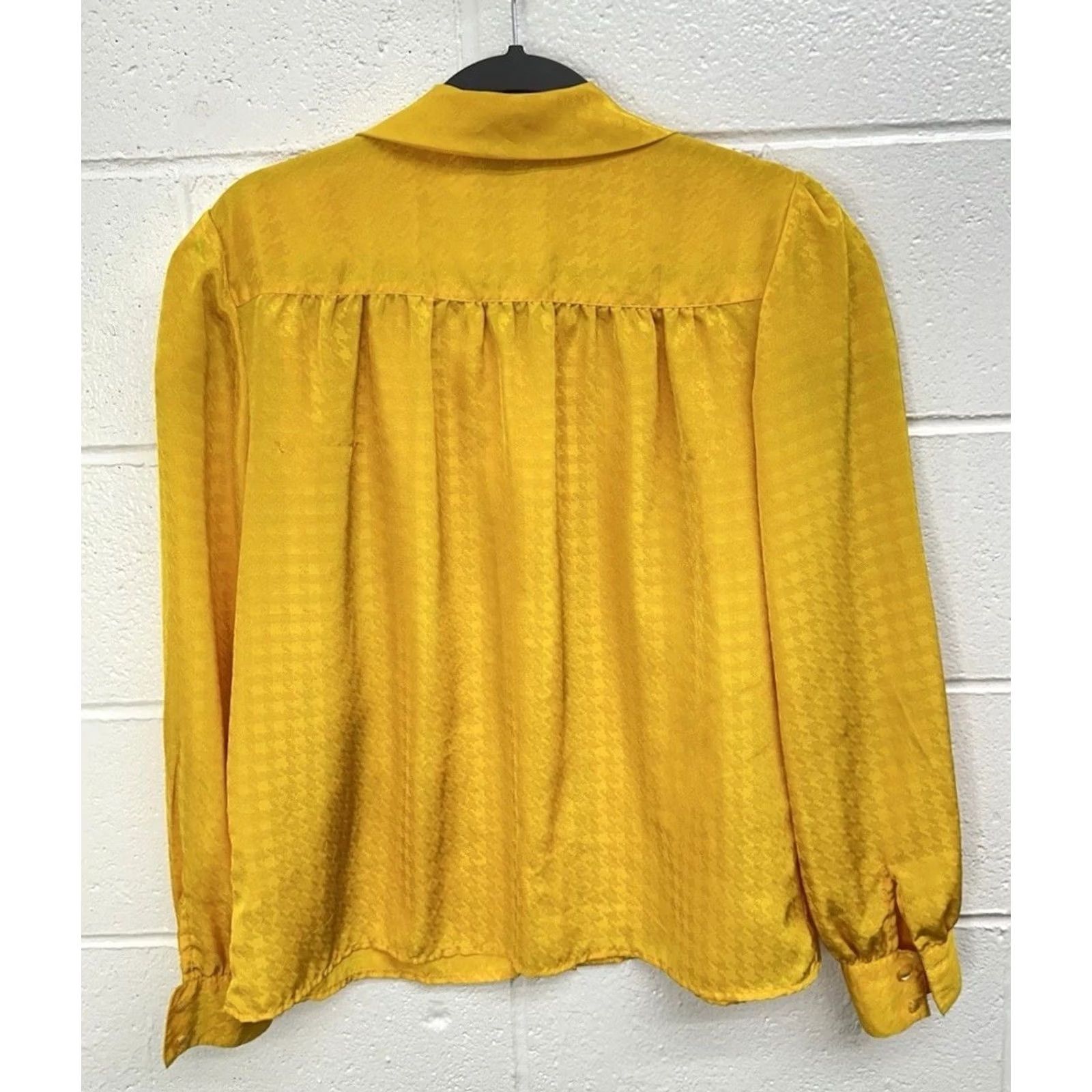 Brighton VINTAGE CHAUS Blouse Yellow Button Front Tie Neck Puff Sleeve Size 10 Womens Size L / US 10 / IT 46 - 5 Thumbnail