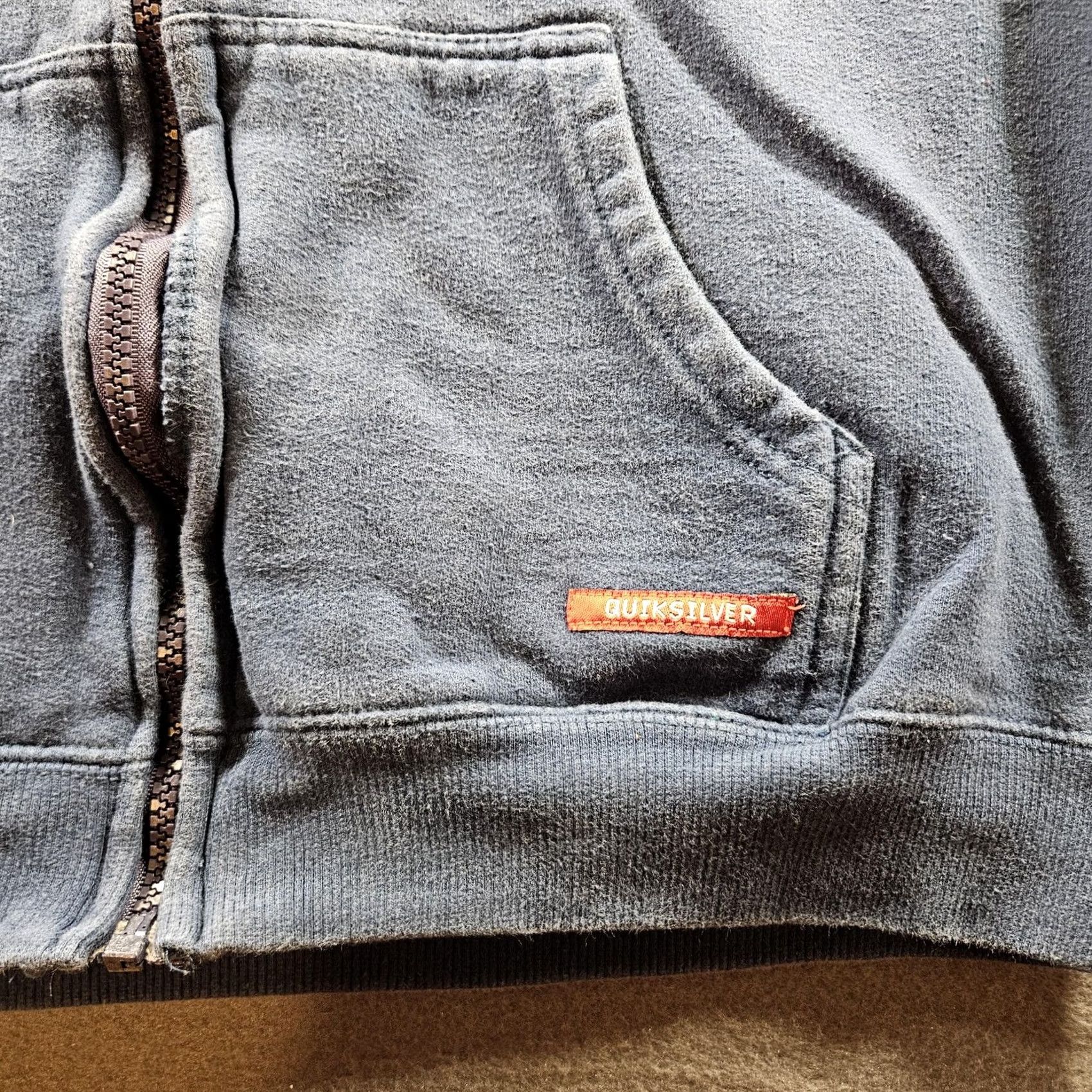 Quiksilver VINTAGE Quiksilver Hoodie Womens S Blue Full Zip Sweatshirt Surf Grunge Skater Ladies Beach 90s Zipper Pocket Logo None Womens Size S / US 4 / IT 40 - 3 Thumbnail