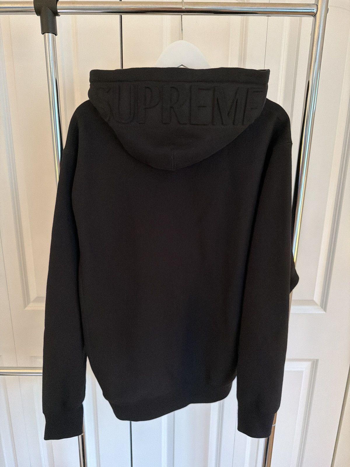 Supreme FW17 Embossed Hoodie Size US XL / EU 56 / 4 - 1 Thumbnail