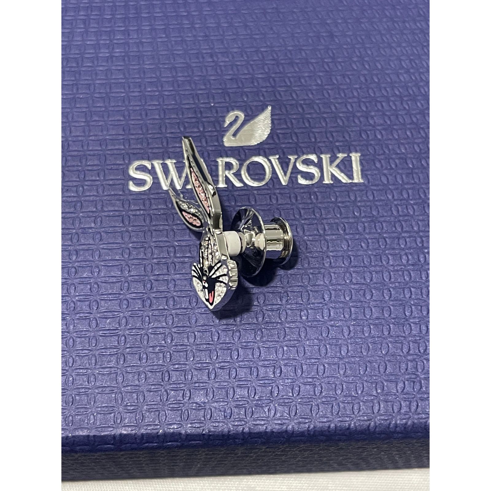 Swarovski Swarovski LOONEY TUNES BUGS BUNNY TIE PIN SET Size ONE SIZE - 6 Thumbnail