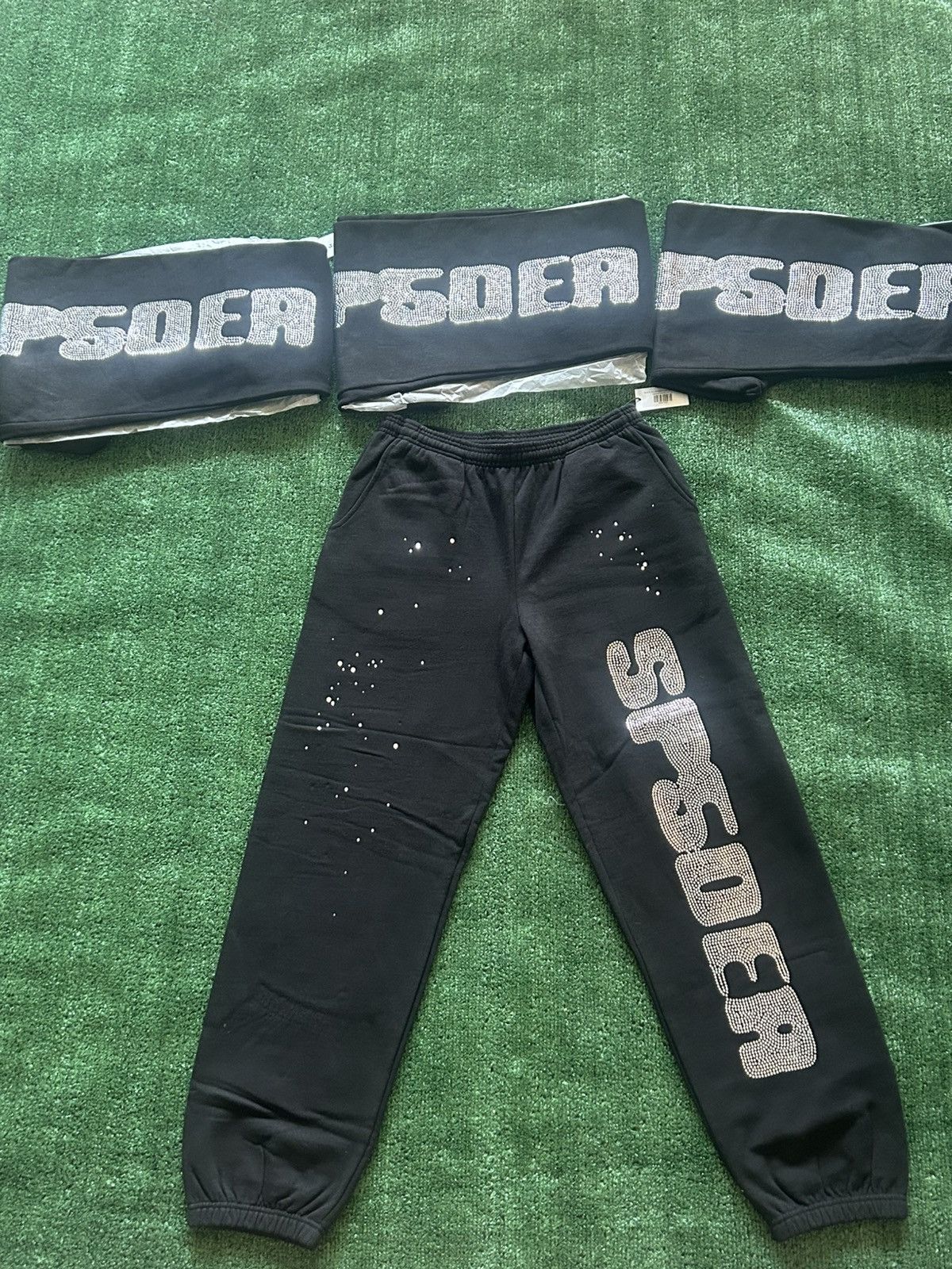 Sp5der SP5DER BLACK RHINESTONE SWEATPANTS Sz M BNWT Size US 32 / EU 48 - 2 Thumbnail
