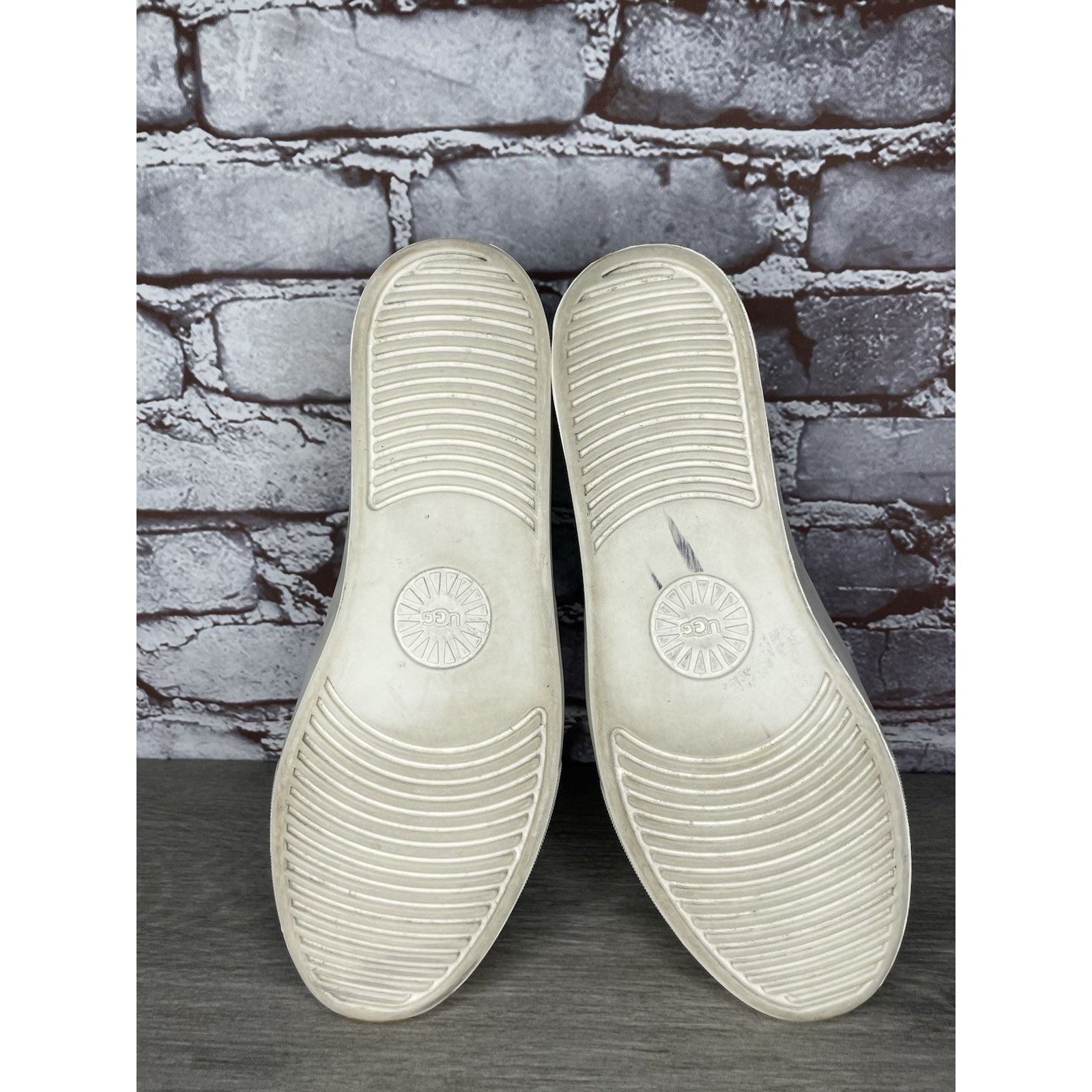 Ugg UGG Chayze White Leather Slip On Sneakers Casual Platform Sh Size US 9 / IT 39 - 19 Thumbnail