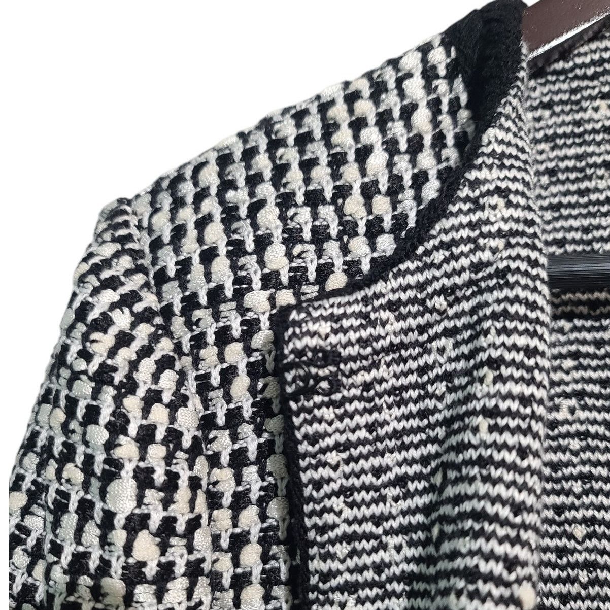 St. John St John Soft Tweed Hook Closure Office Jacket Size 10 Size L / US 10 / IT 46 - 4 Thumbnail