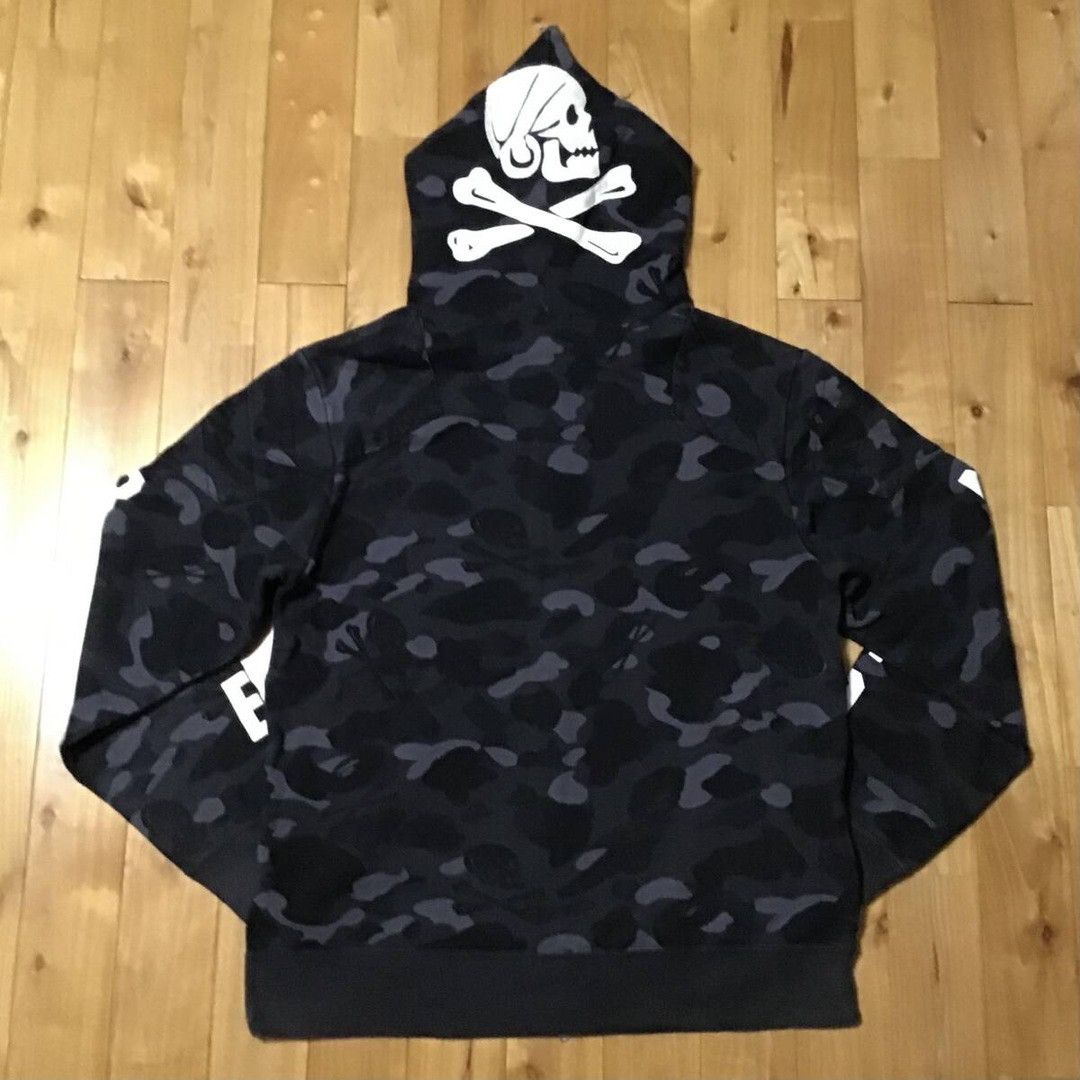 Bape × Neighborhood NEIGHBORHOOD × BAPE CAMO Shark FULL ZIP HOODIE Skull APE Size US XXL / EU 58 / 5 - 2 Thumbnail