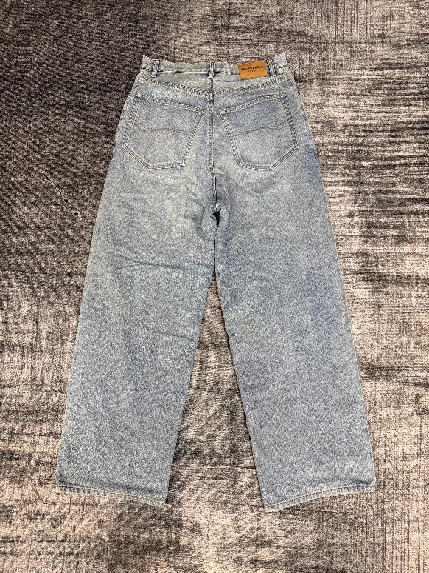 Balenciaga Balenciaga wash wide leg jeans 29 fleece lined new Size US 29 - 2 Thumbnail