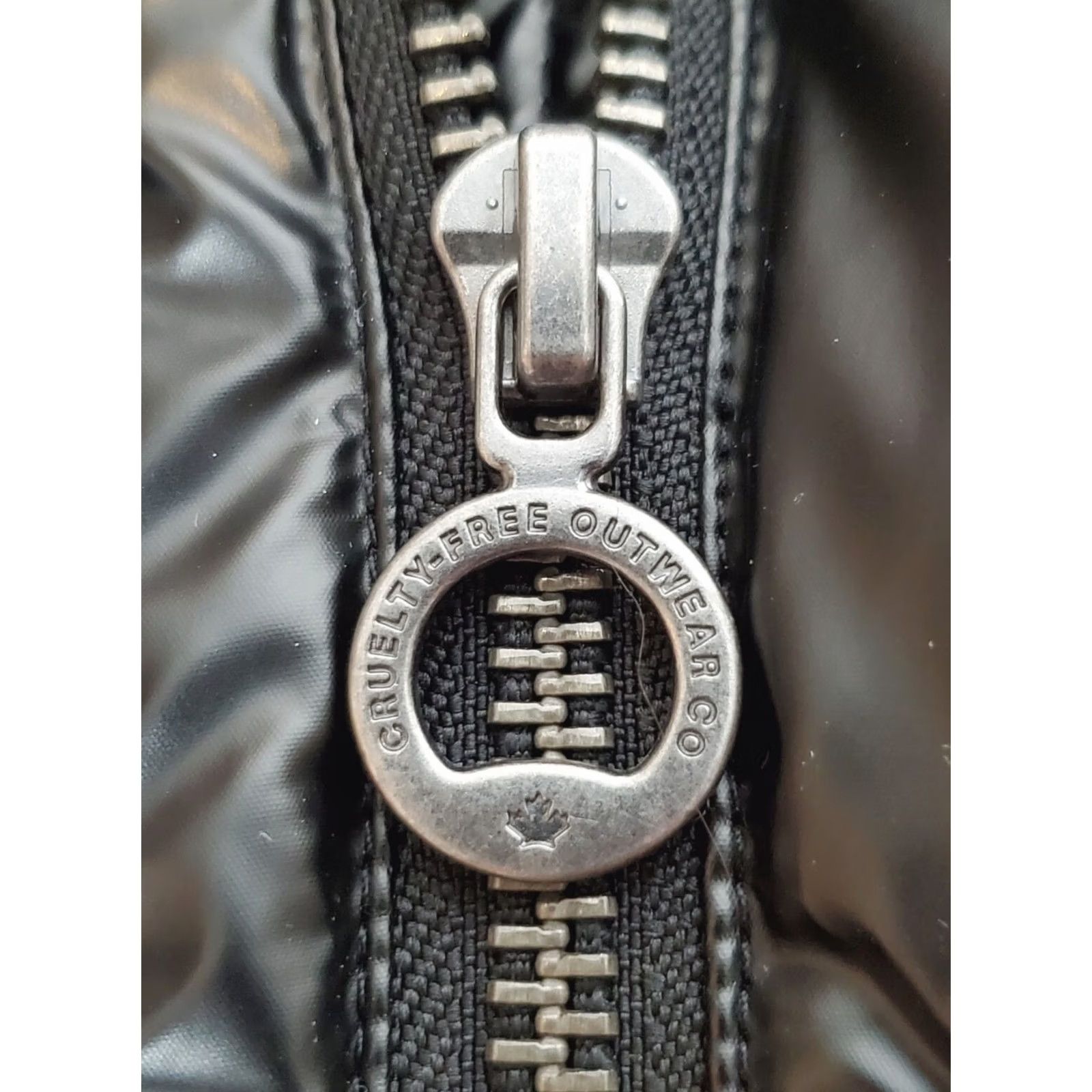Vintage NOIZE Bonita Short Puffer Jacket Black Metallic Women's L Windproof Water Resistant Incl. Belt Logo Hooded Full Zip Insulated Winter Slim/Regular Fit Size 36" / US 14 / IT 50 - 7 Thumbnail