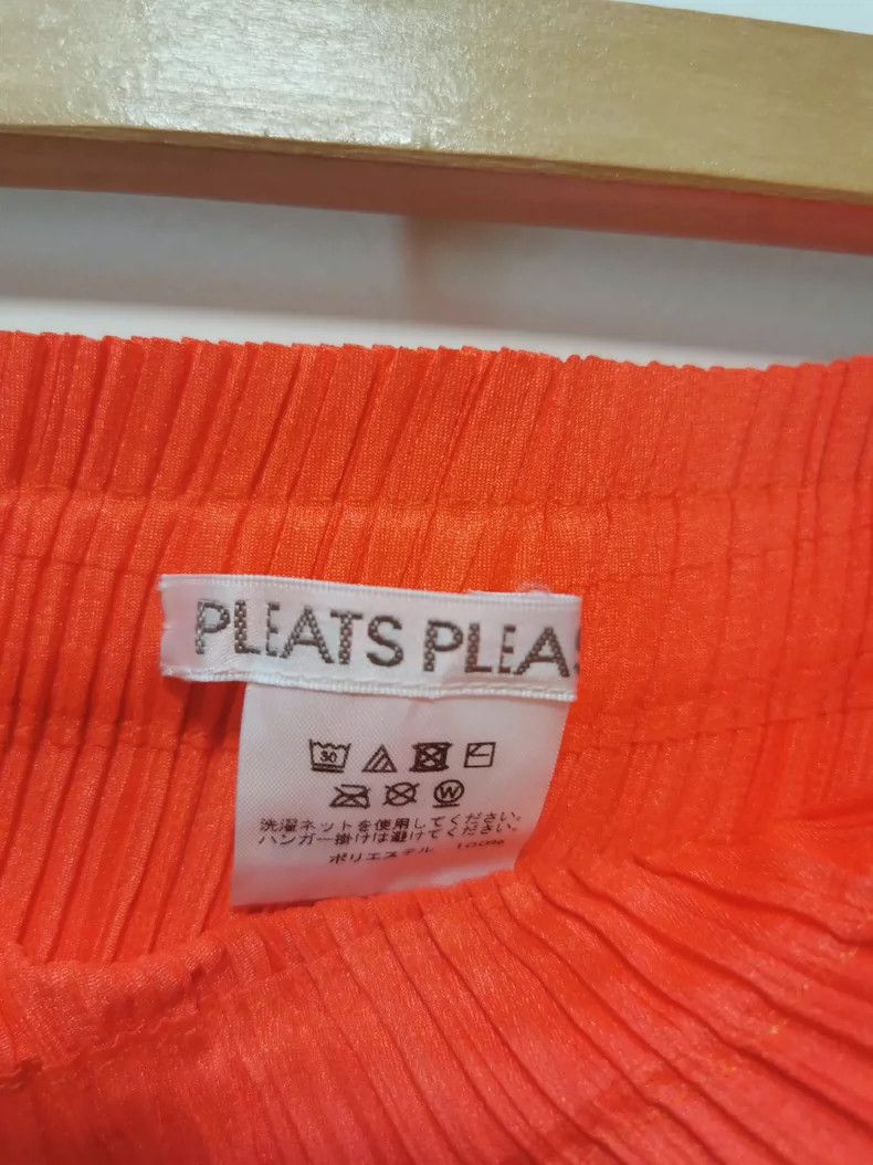 Issey Miyake Issey Miyake size:5 Red pleated skirt Size 25" / US 0 / IT 36 - 3 Thumbnail