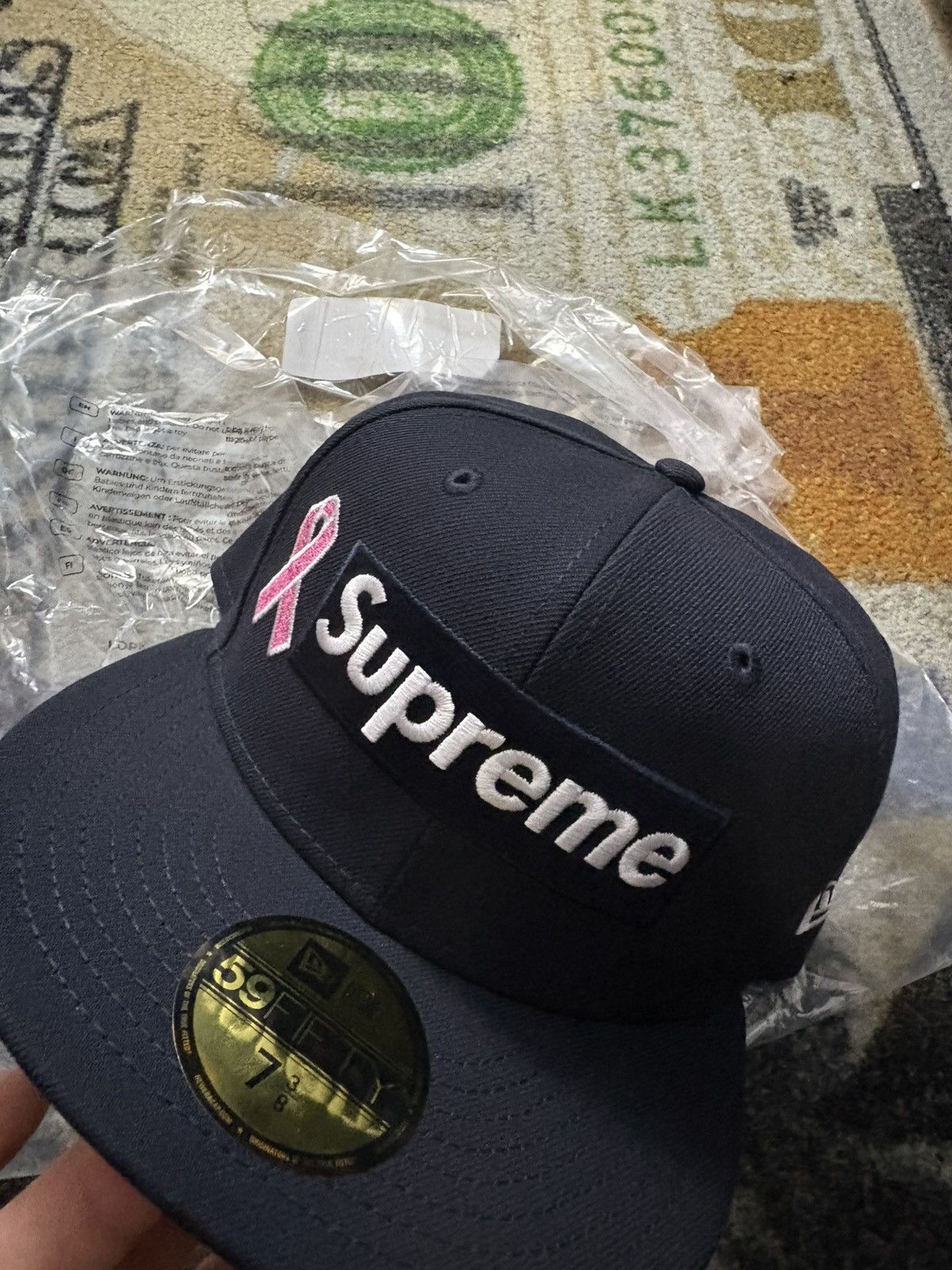 New Era × Supreme Supreme New Era Breast Cancer Box Logo Fitted Hat (7 3/8) Size ONE SIZE - 2 Thumbnail