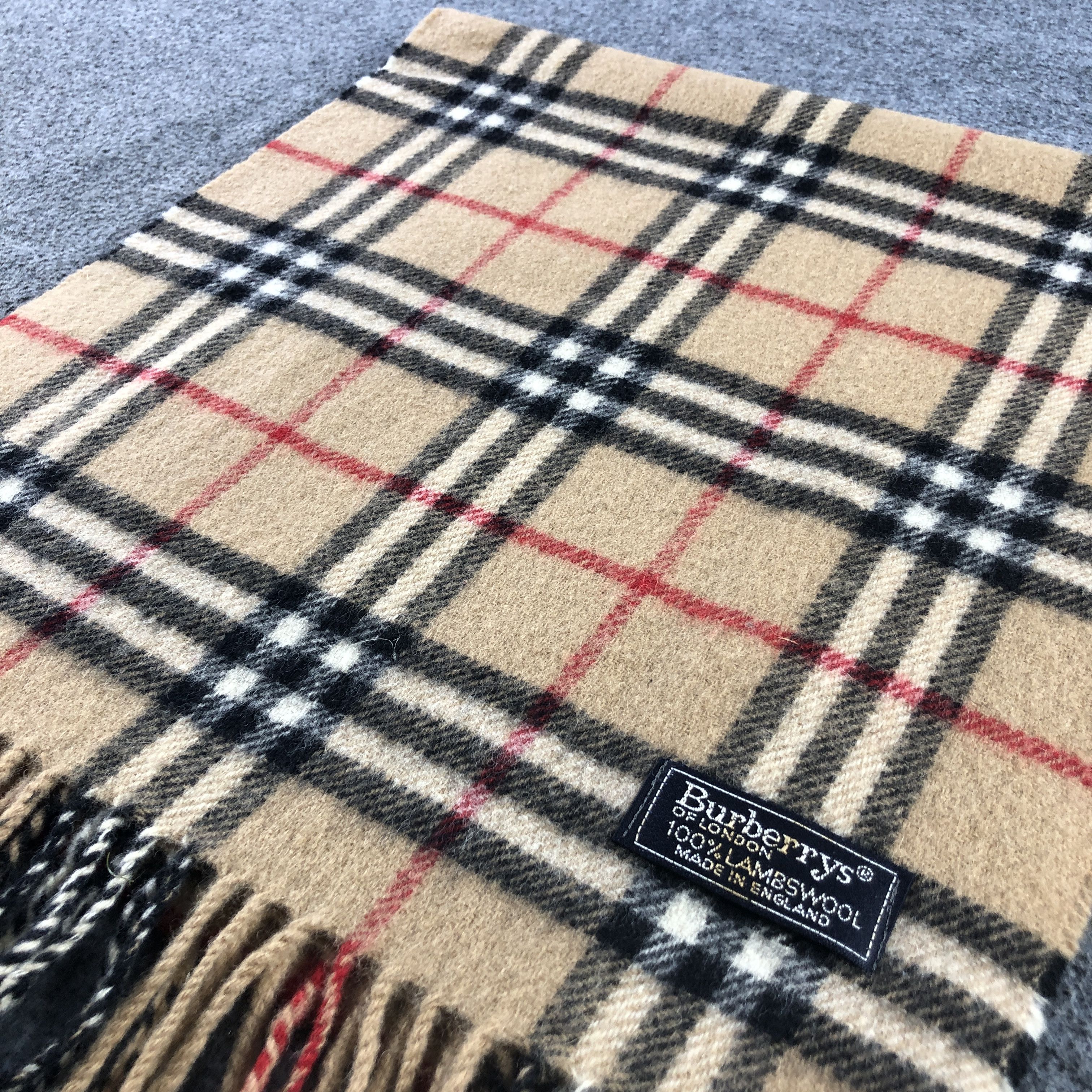 Burberry Burberrys Nova Check Tan Wool Scarf Muffler V2820 Size ONE SIZE - 4 Thumbnail