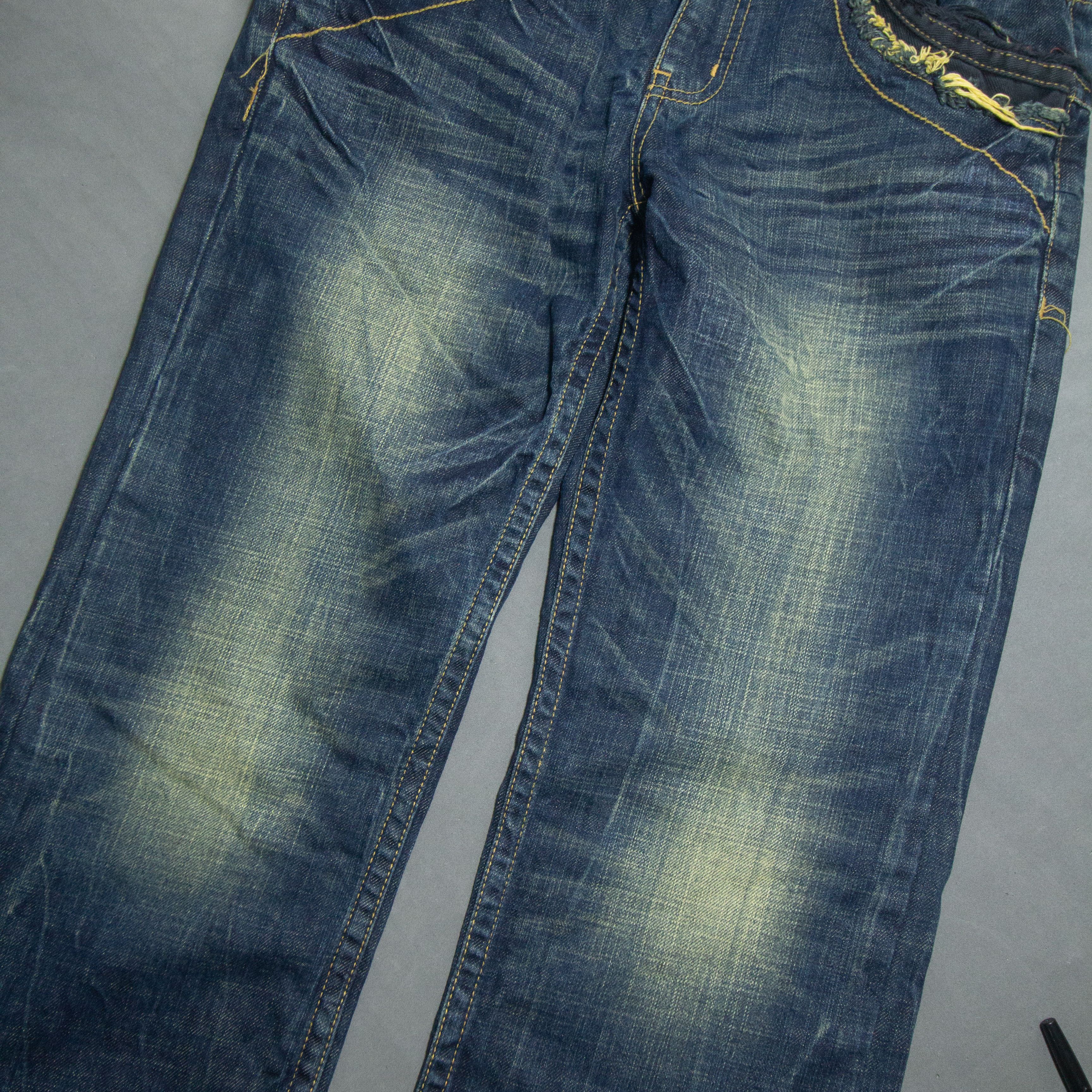 If Six Was Nine × Japanese Brand × Le Grande Bleu (L.G.B.) RED PEPPER SPELLOUT FADED JEANS Size US 32 / EU 48 - 3 Thumbnail