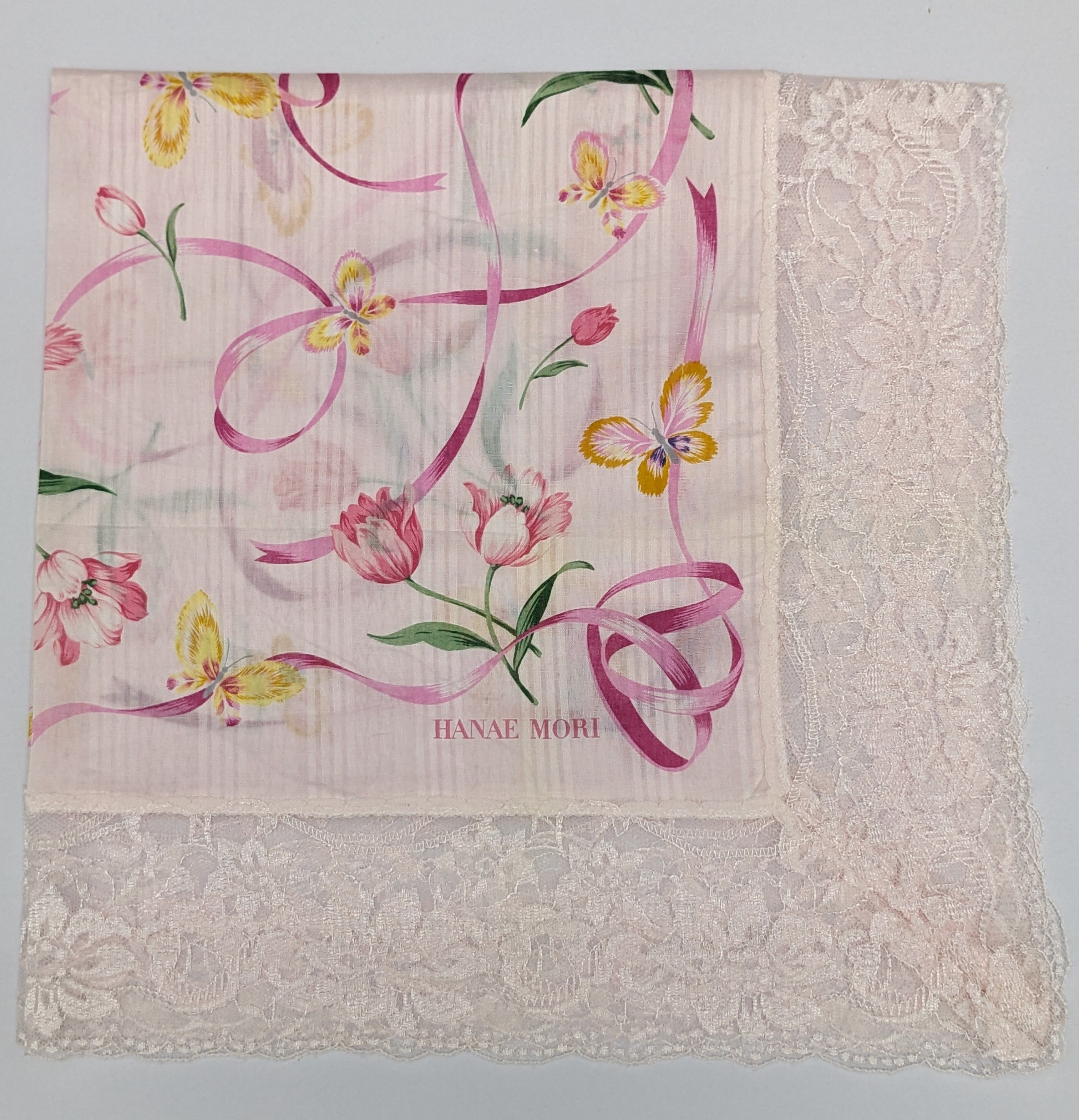 Hanae Mori Hanae Mori Handkerchief featuring Tulips and Lace Trim Size ONE SIZE - 1 Thumbnail