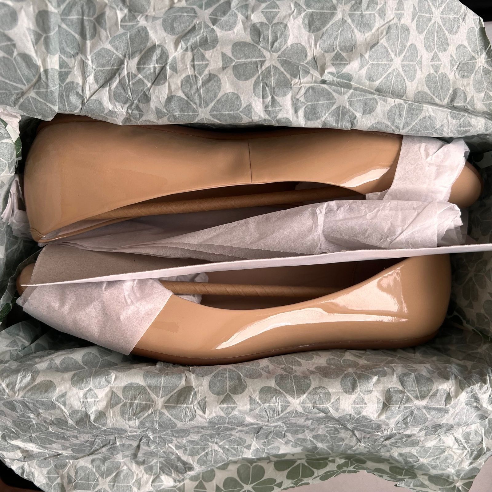 Kate Spade KATE SPADE NEW YORK Beige Leather Ballet Flats, US8 Size US 8 / IT 38 - 10 Thumbnail