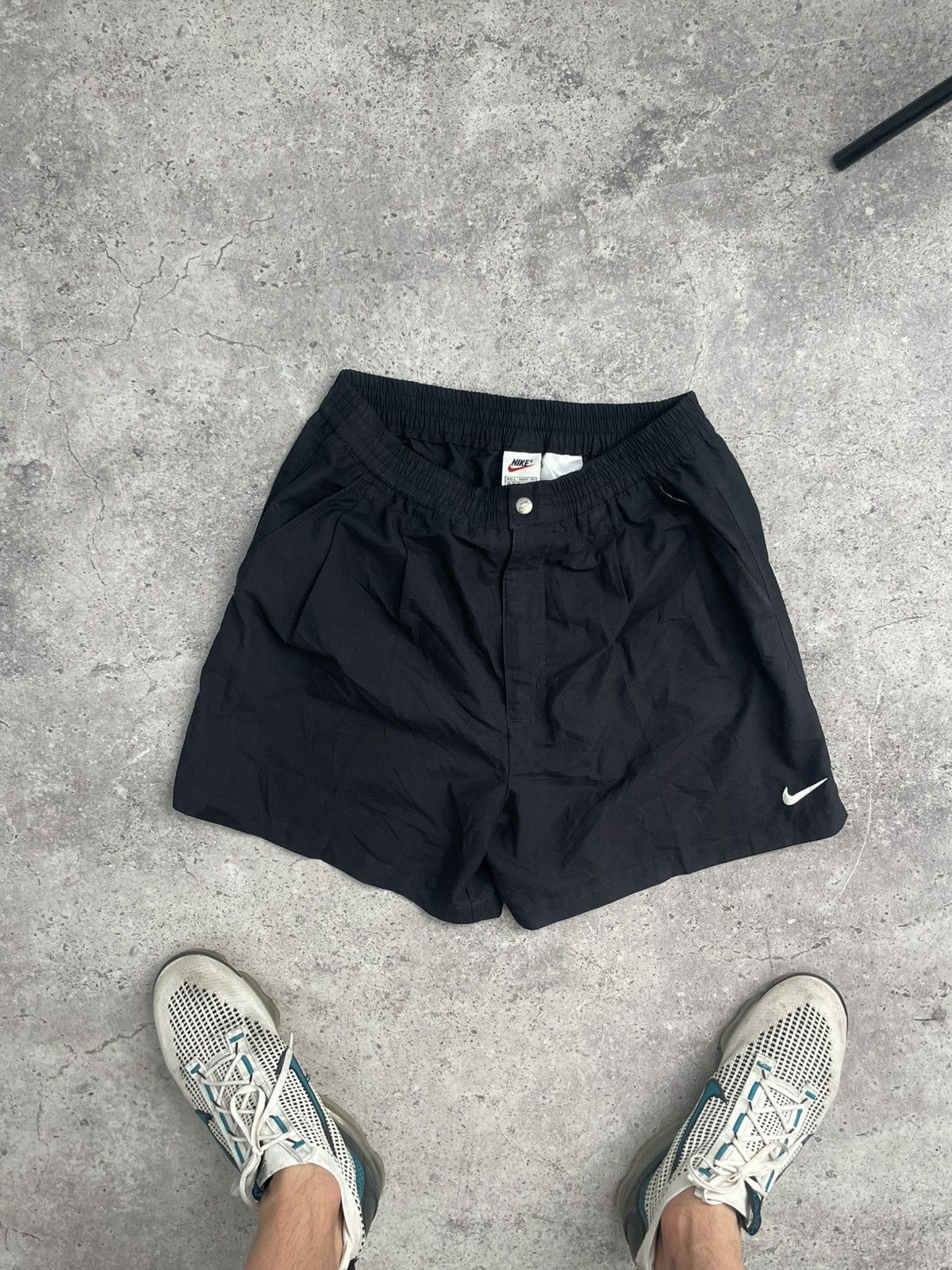 Nike × Vintage Nike Vintage Shorts Black Y2k Drill 90s Mini Swoosh Size US 34 / EU 50 - 1 Thumbnail