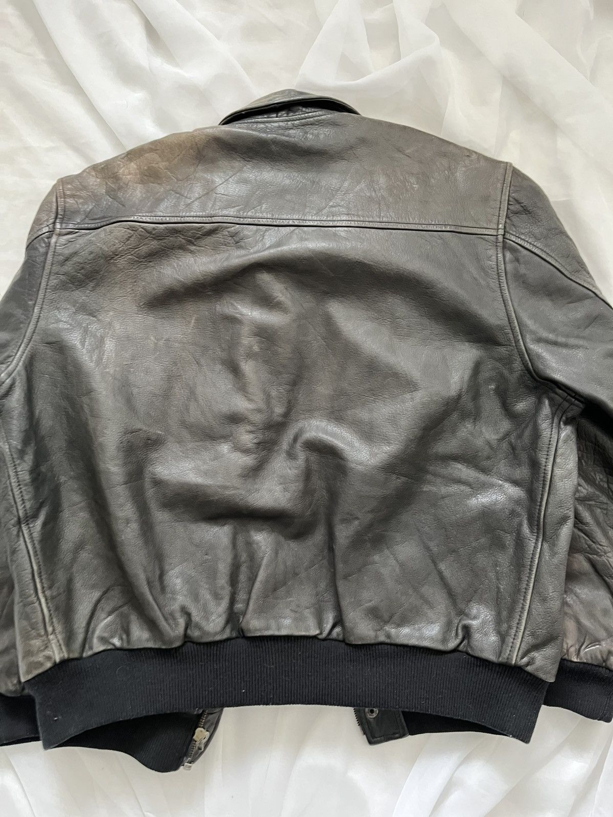 Chevignon × Vintage Faded Chevignon Leather Bomber Jacket Size US L / EU 52-54 / 3 - 7 Thumbnail