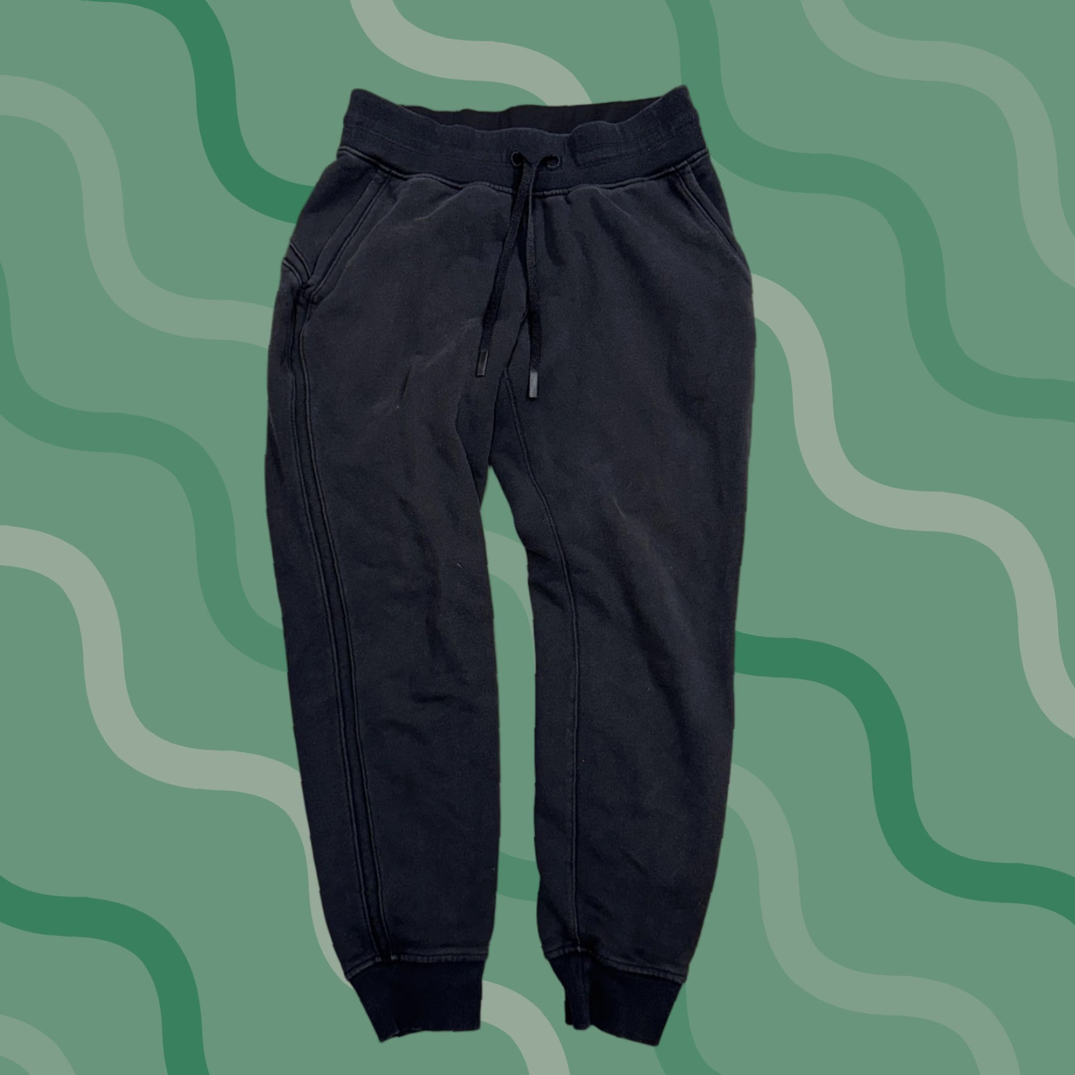 Lululemon Lululemon Sweatpants Womens 6 Black Fleece Jogger Pockets Drawstring Gym Pants Size 28" / US 6 / IT 42 - 1 Thumbnail