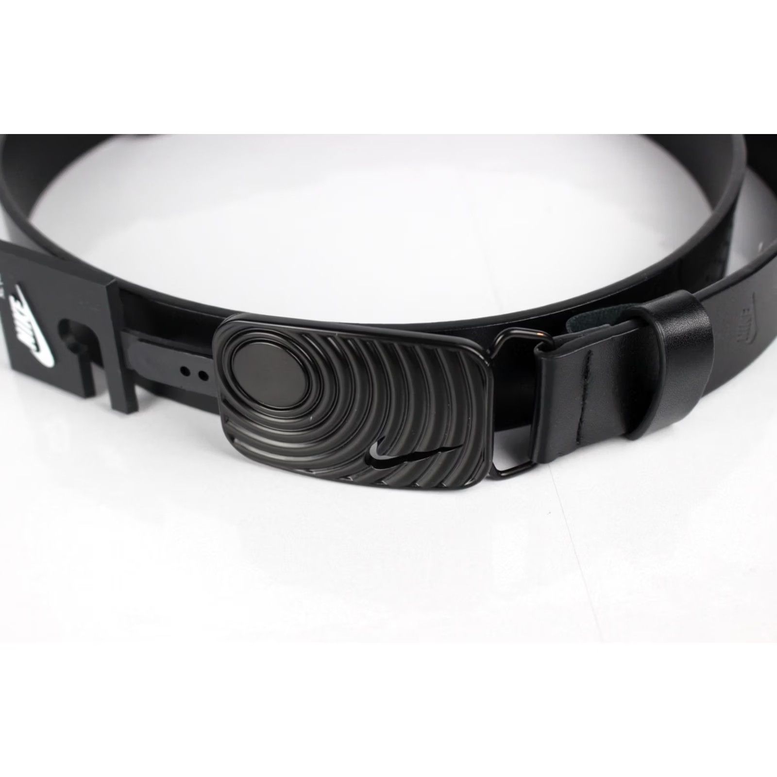 Nike Nike Men's Golf 1.5" Belt Black Buckle Circle Laser Cut Logo XL Synthetic Belt Size ONE SIZE - 3 Thumbnail