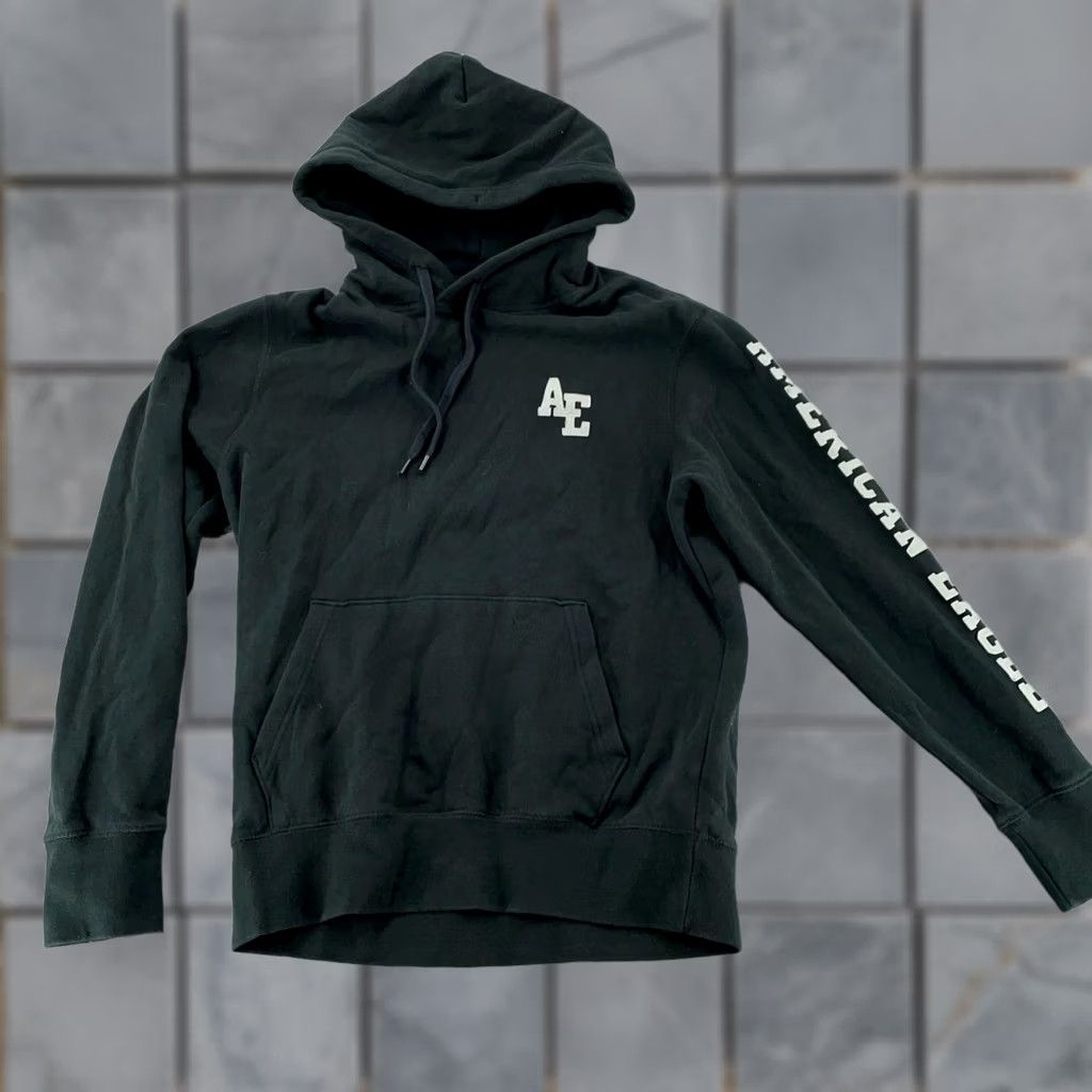 American Eagle Outfitters American Eagle Hoodie Mens S Black Pullover AE Logo Sleeve Sweatshirt Size US S / EU 44-46 / 1 - 1 Thumbnail