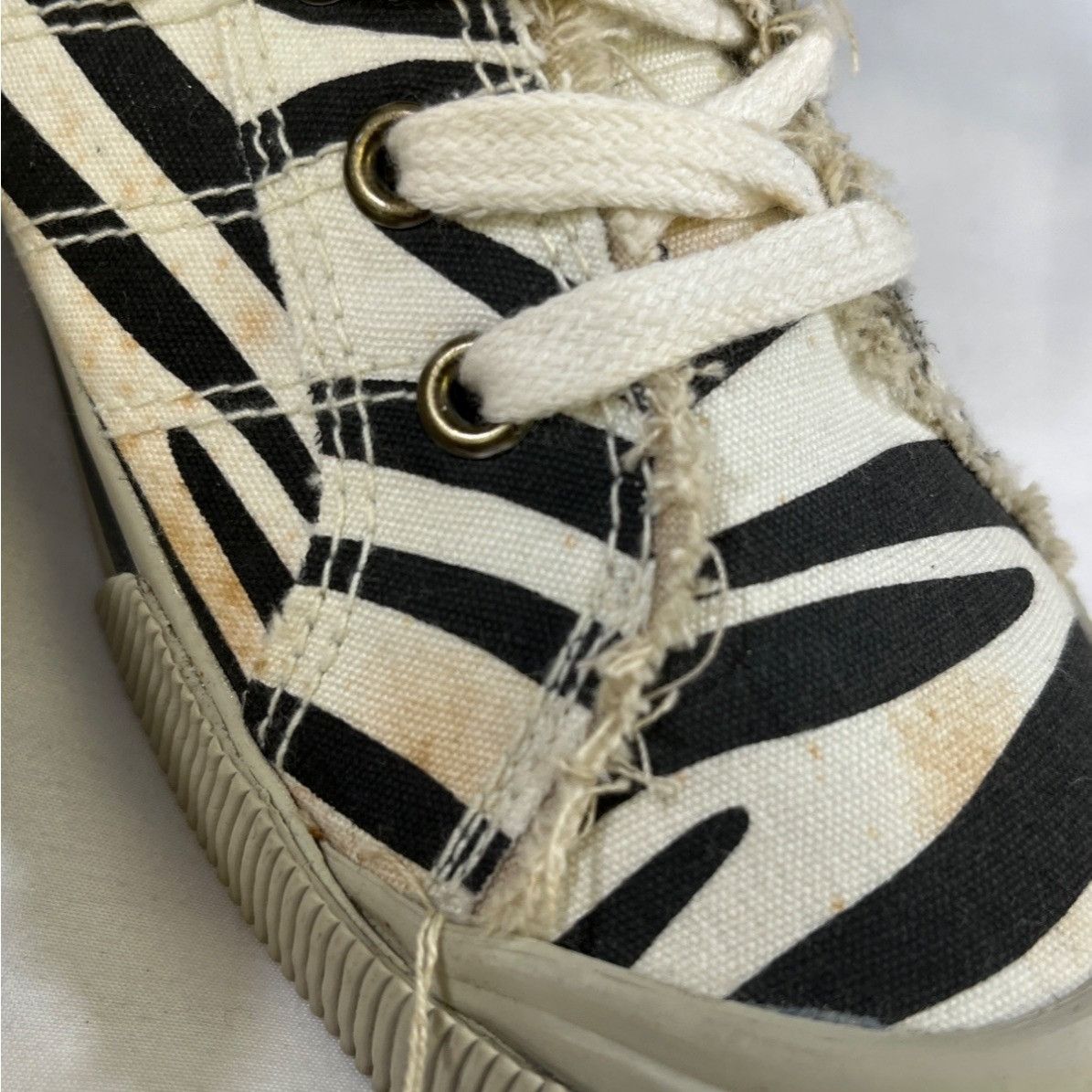 Rogue Rouge Women's Black/White Zebra Print Shoes/Sneakers Sz 8.5 Size US 8.5 / IT 38.5 - 7 Thumbnail