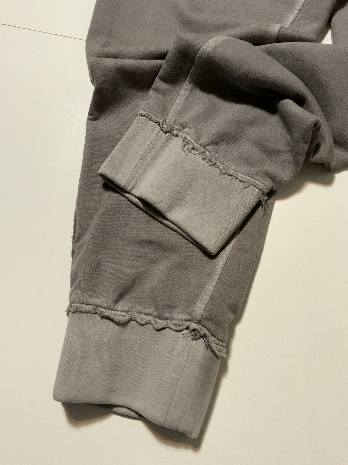 COTTONCITIZEN Cotton Citizen Made In USA Distressed Jogger Sweatpants Size US 40 / EU 56 - 6 Thumbnail