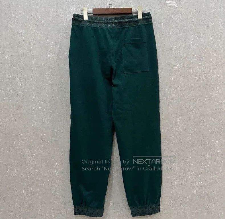 Louis Vuitton Louis Vuitton size xl Drawstring cuffs full logo dark grain Size US 28 / EU 44 - 2 Thumbnail