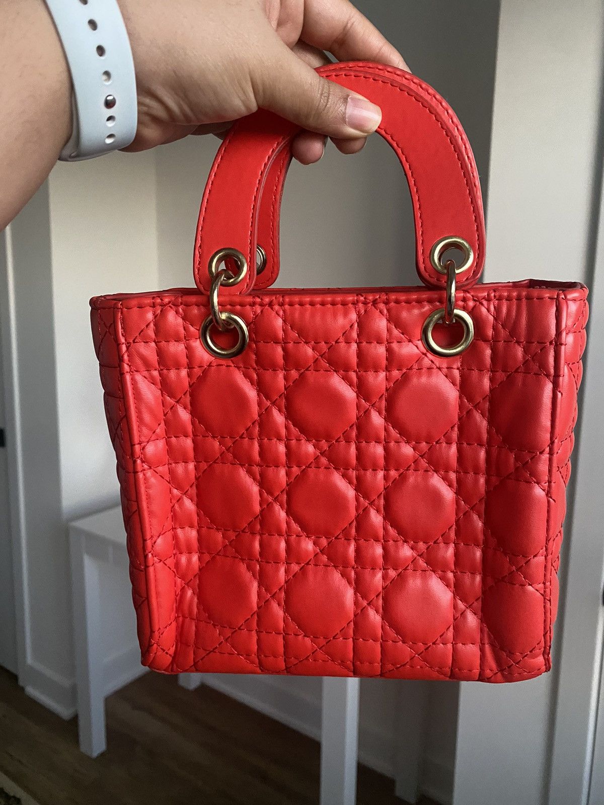 Other Womens Small Red Gold Crossbody Purse Ladies Handbag Size ONE SIZE - 4 Thumbnail