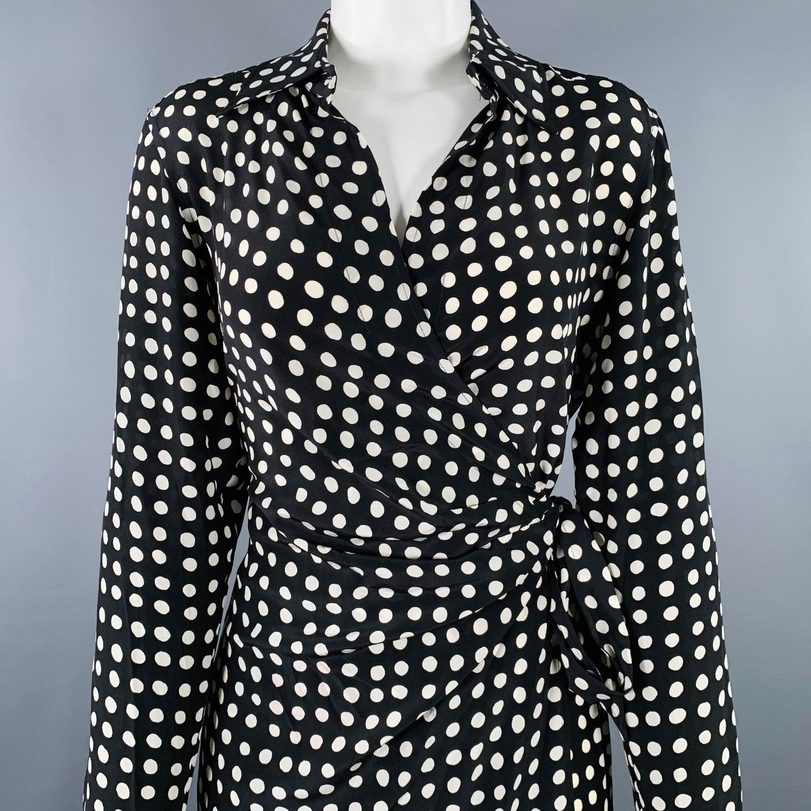 Max Mara MAX MARA Size 4 Black White Silk Polka Dot Wrap Dress Size S / US 4 / IT 40 - 2 Thumbnail