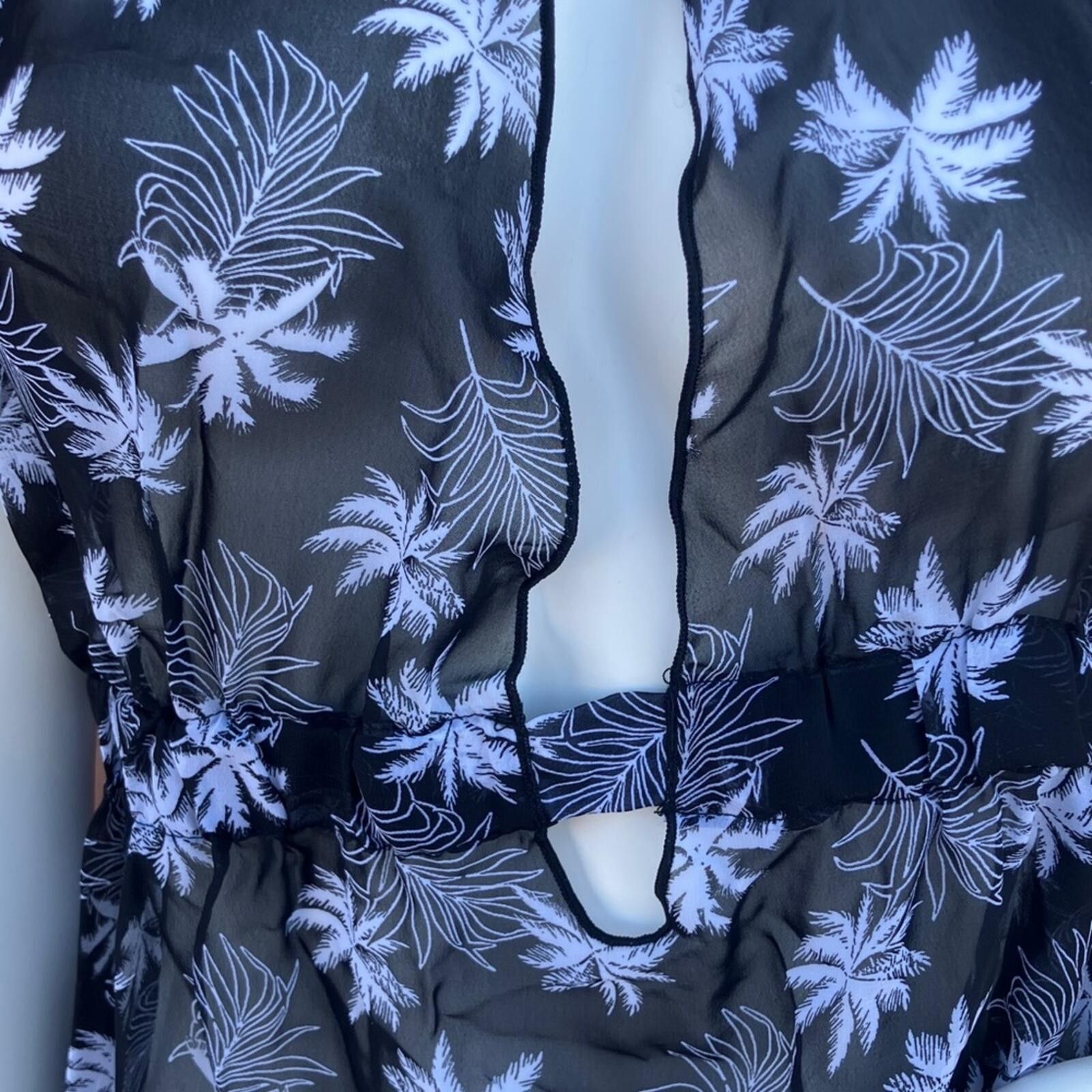 Other NWT Miken Swim Sheer Black & White Floral Swim Coverup Size ONE SIZE - 6 Thumbnail