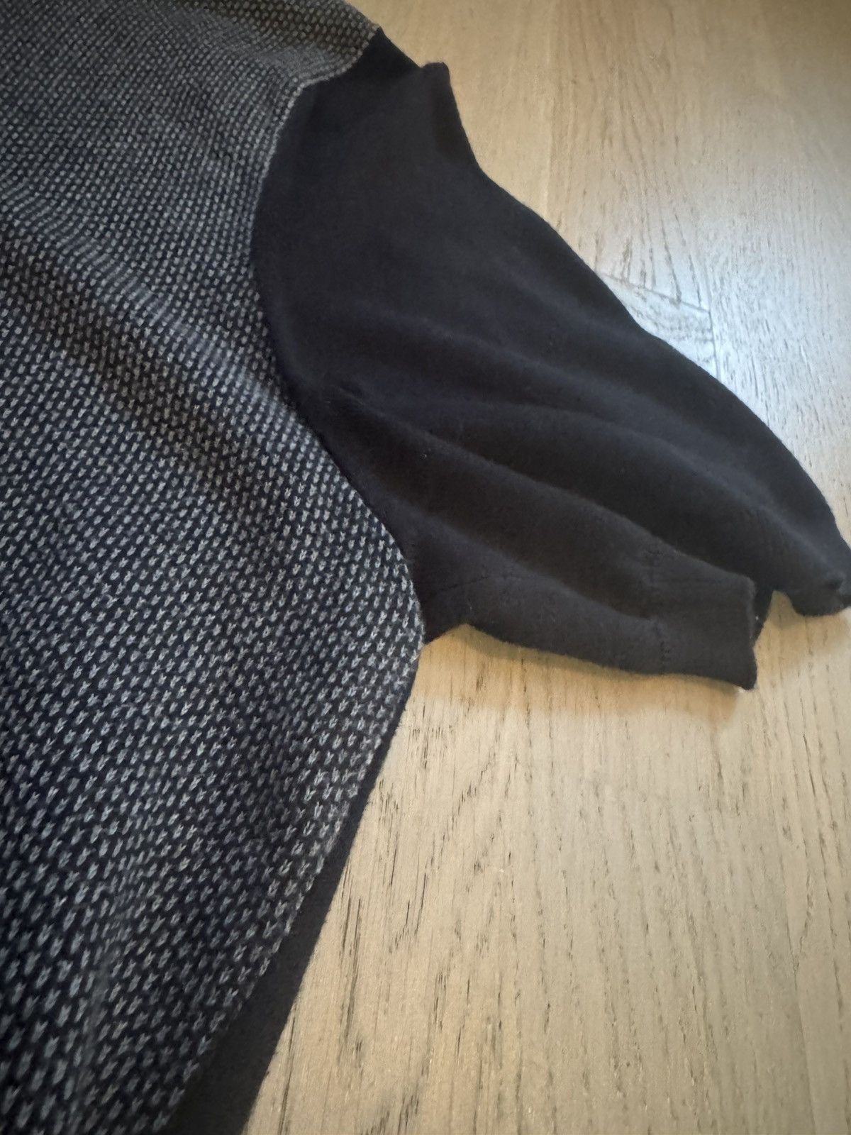 Canali CANALI men knit polo sizes Shown in photos by tape measure Size US L / EU 52-54 / 3 - 8 Thumbnail