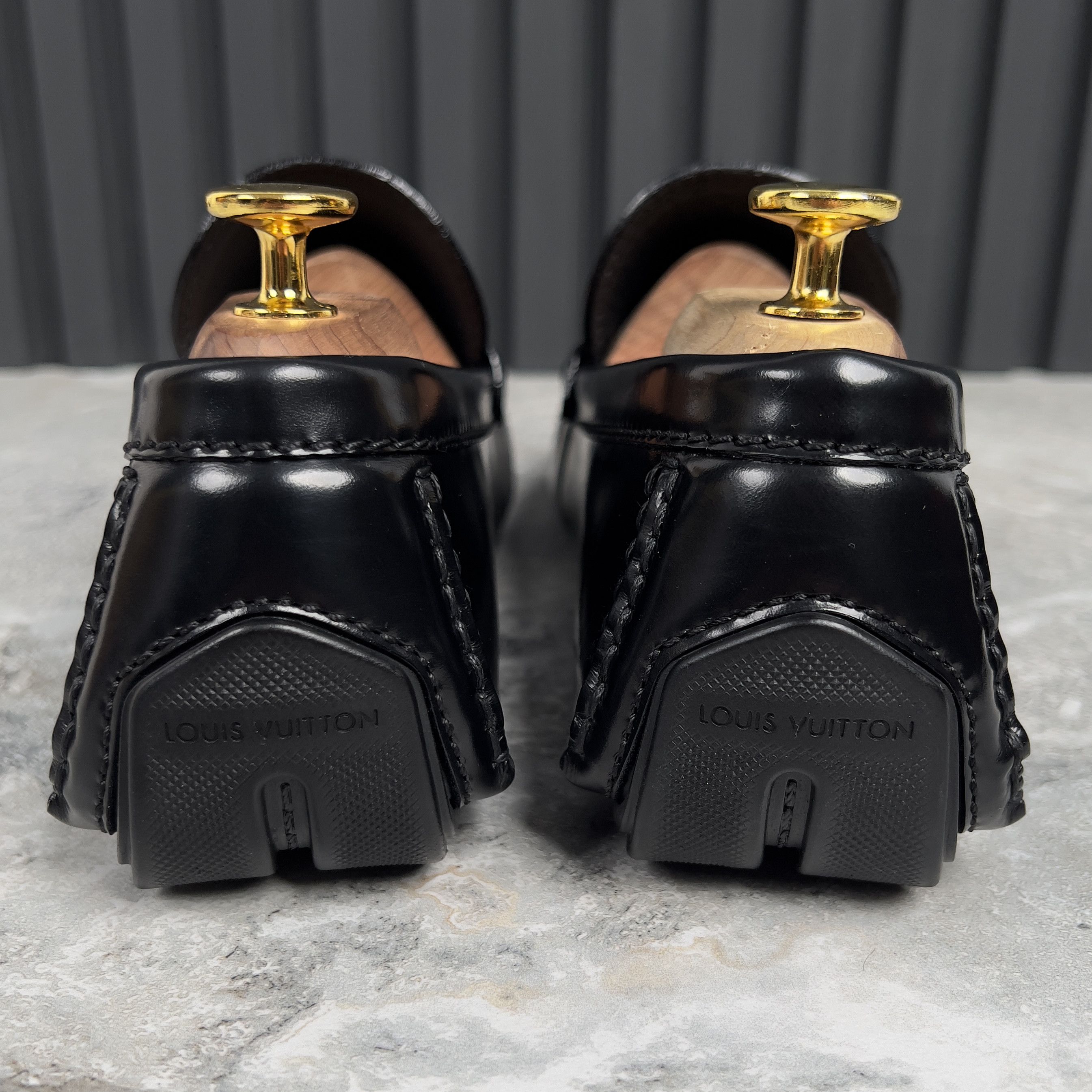 Louis Vuitton Louis Vuitton Racetrack Driving Moccasin Glazed Leather Size US 9 / EU 42 - 10 Thumbnail