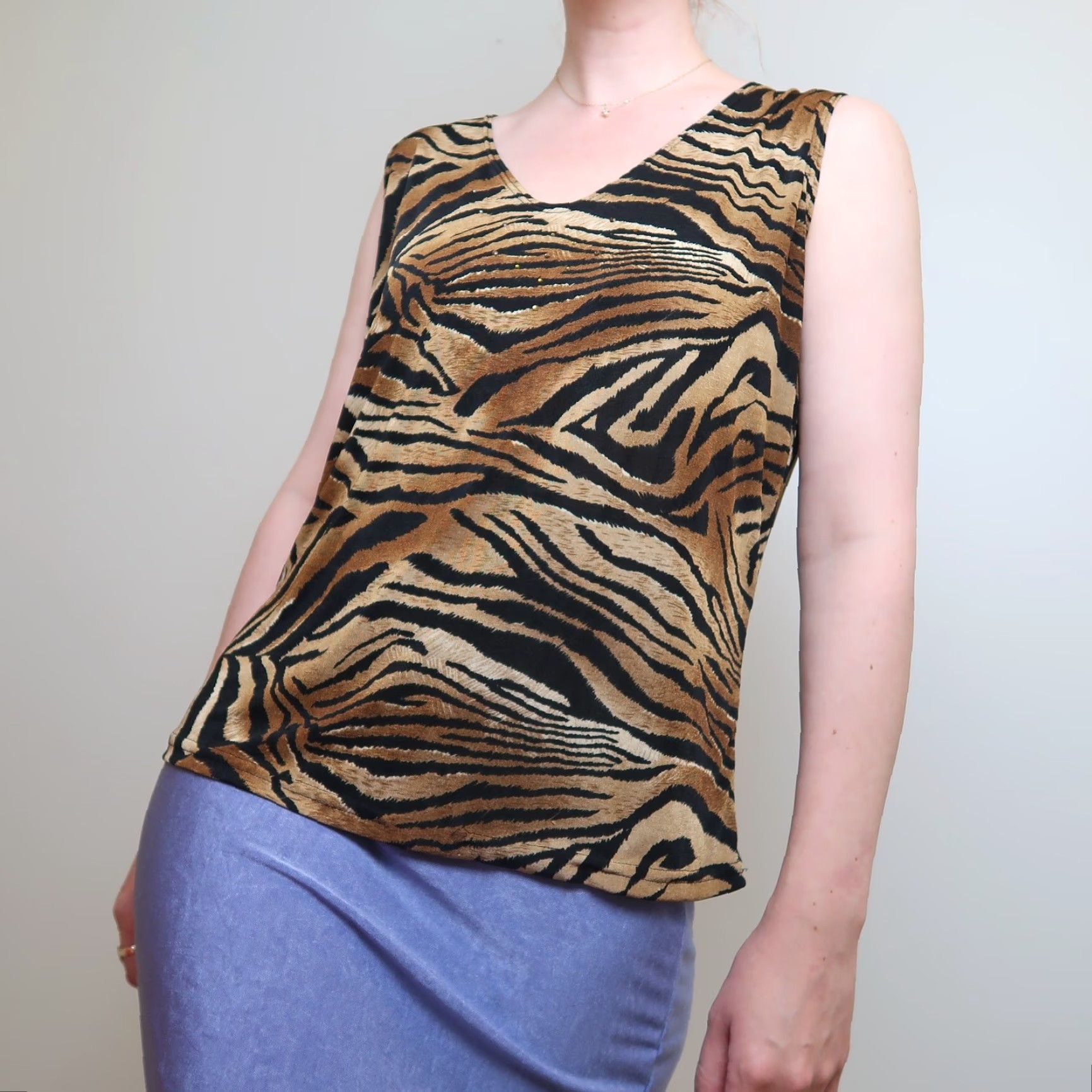 Vintage VINTAGE 90s brown tiger stripe Tank w/ jewels JKLA California L Shirt Mens Size L / US 10 / IT 46 - 2 Thumbnail