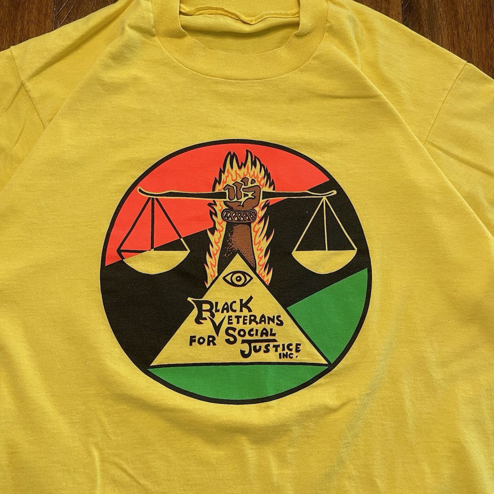 Vintage Vtg 90s Single Stitch Black Veterans Social Justice Tshirt L Size US L / EU 52-54 / 3 - 4 Thumbnail