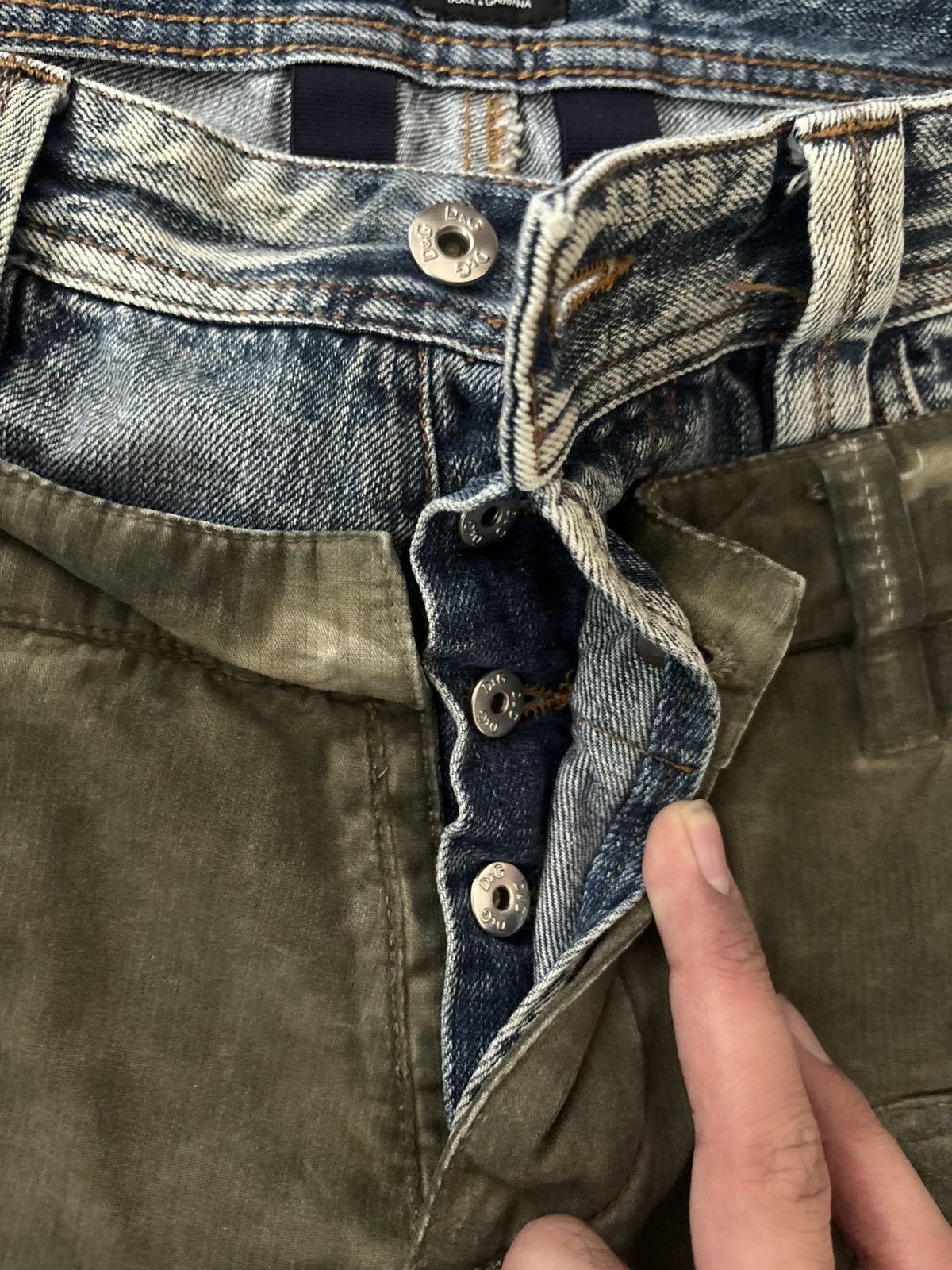 Dolce & Gabbana Dolce and gabbana double waisted cargo jean shorts Size US 32 / EU 48 - 4 Thumbnail