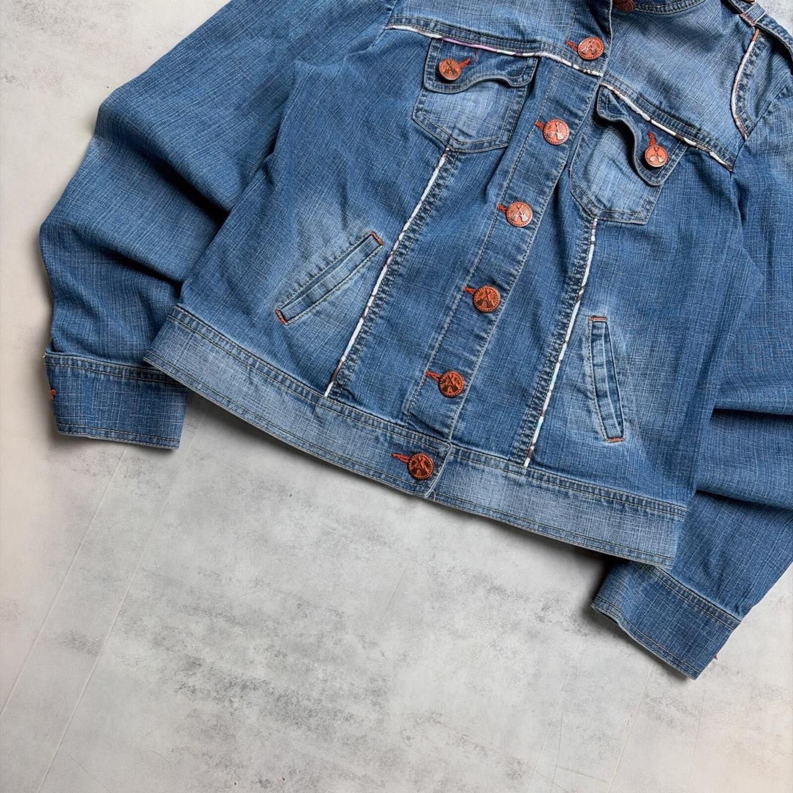 Bcbgmaxazria Vintage Blue BCBG Grunge Gothic Denim Trucker Jacket Size M / US 6-8 / IT 42-44 - 4 Thumbnail