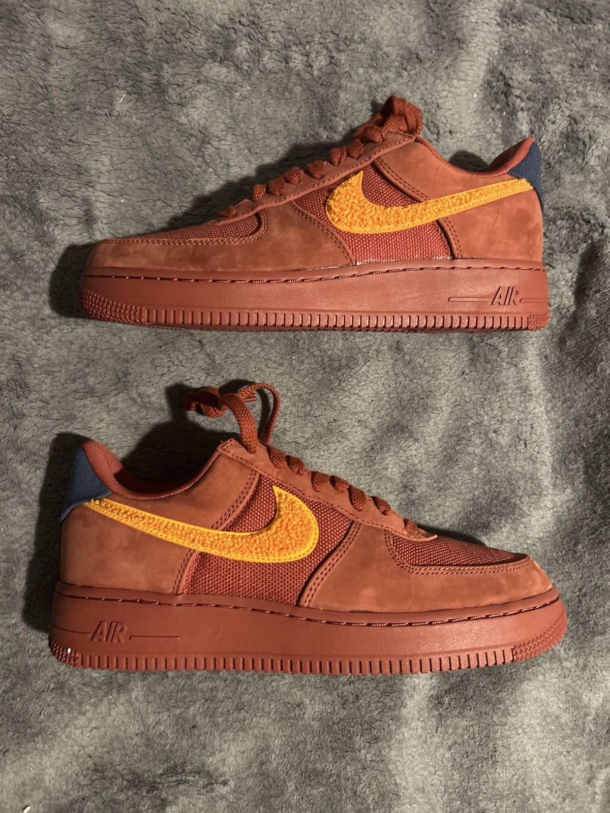 Nike Nike Air Force 1 La Familia Size US 8.5 / EU 41-42 - 2 Thumbnail