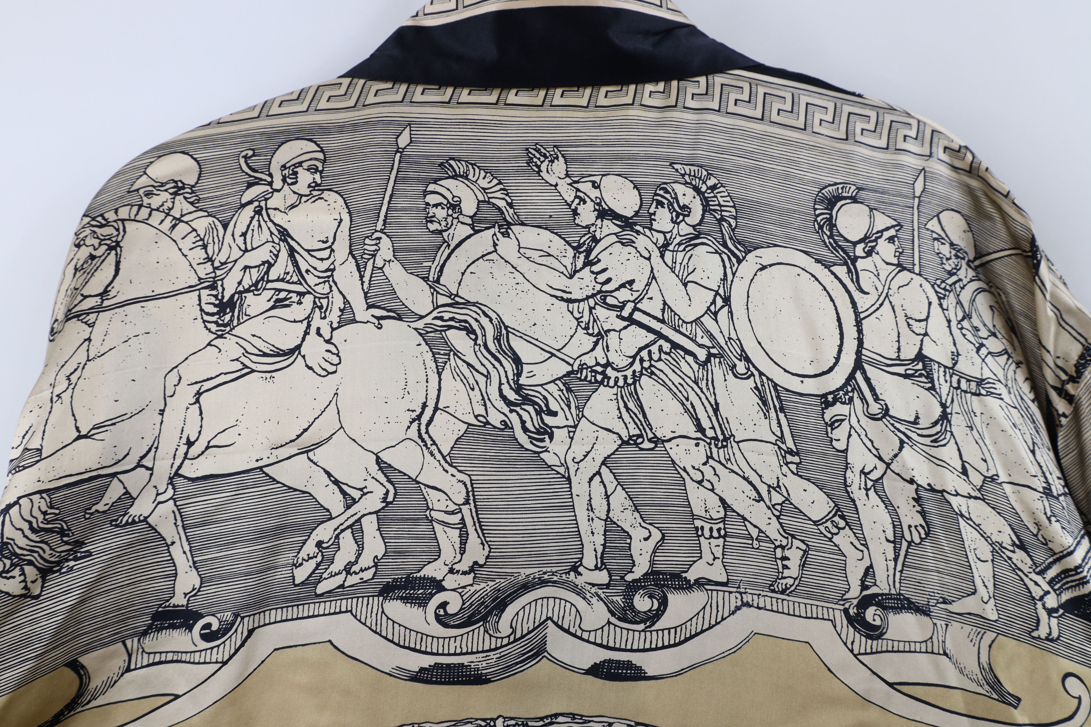 Vintage Vintage 90s Streetwear Roman All Over Print Button Shirt Size US L / EU 52-54 / 3 - 13 Thumbnail