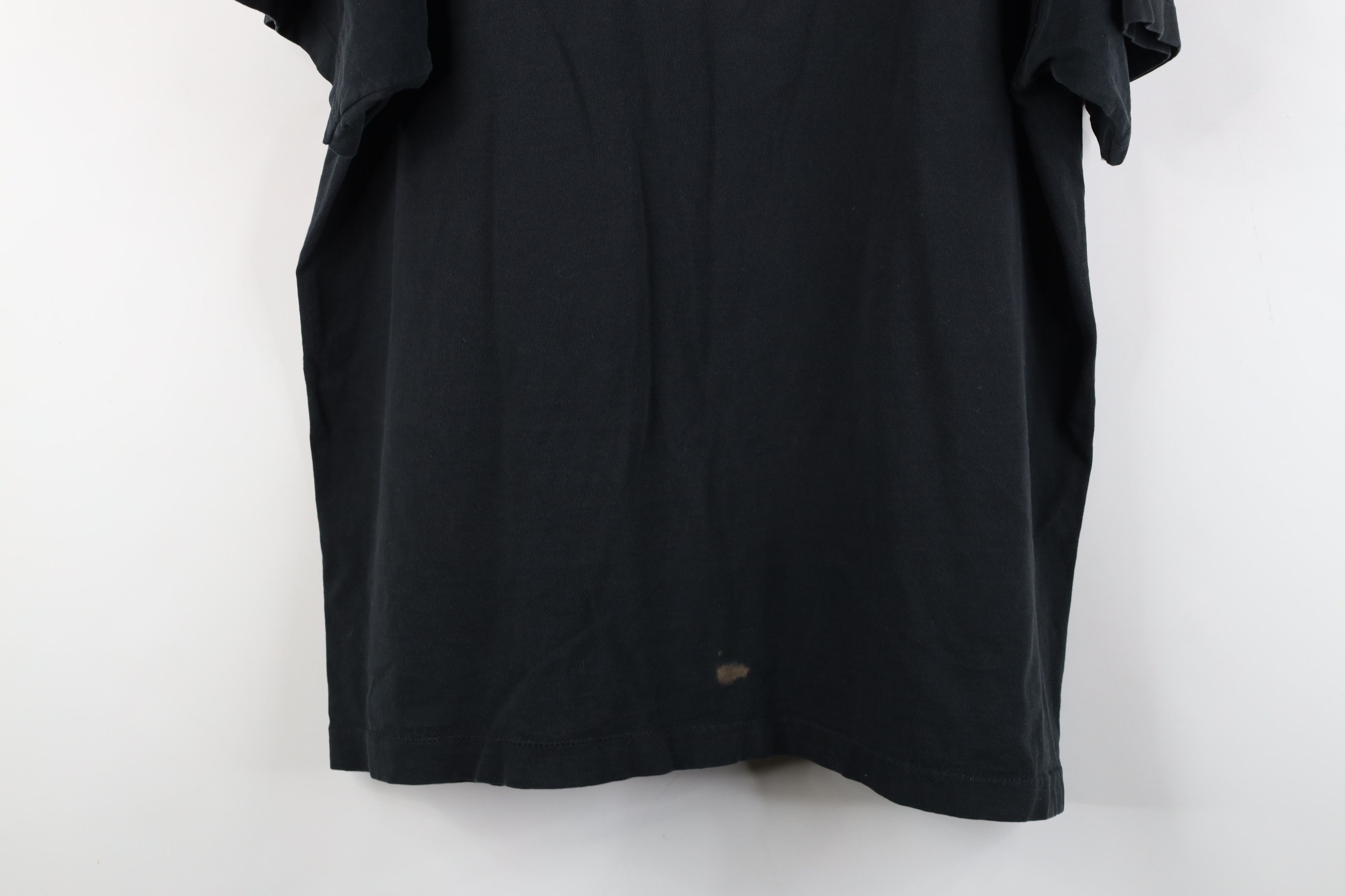Vintage Vintage 90s Streetwear Heavy Cotton T-Shirt Black USA Size US XL / EU 56 / 4 - 14 Thumbnail